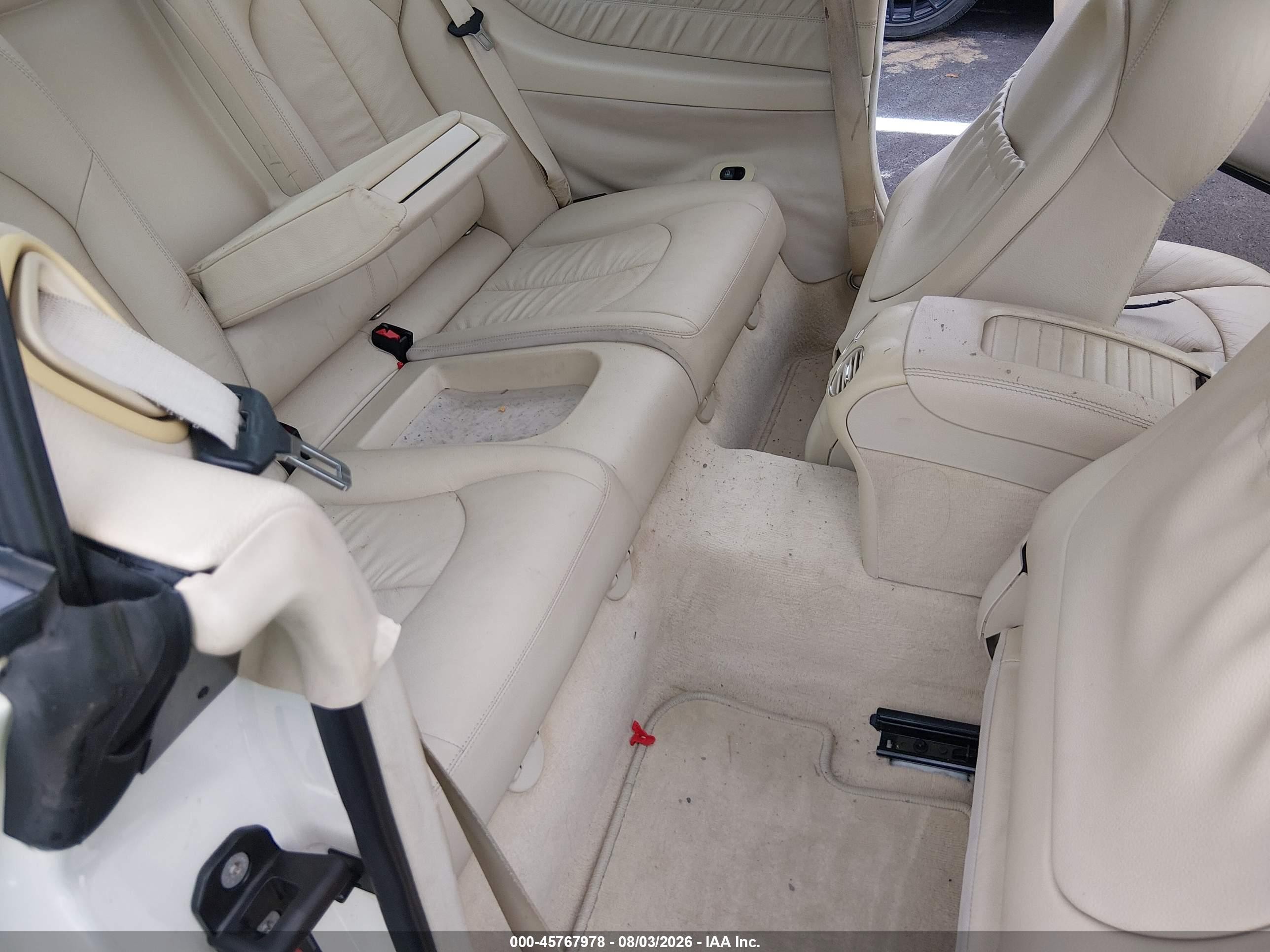 2009 Mercedes-benz Clk 350   Белый vin: WDBTJ56H59F268877