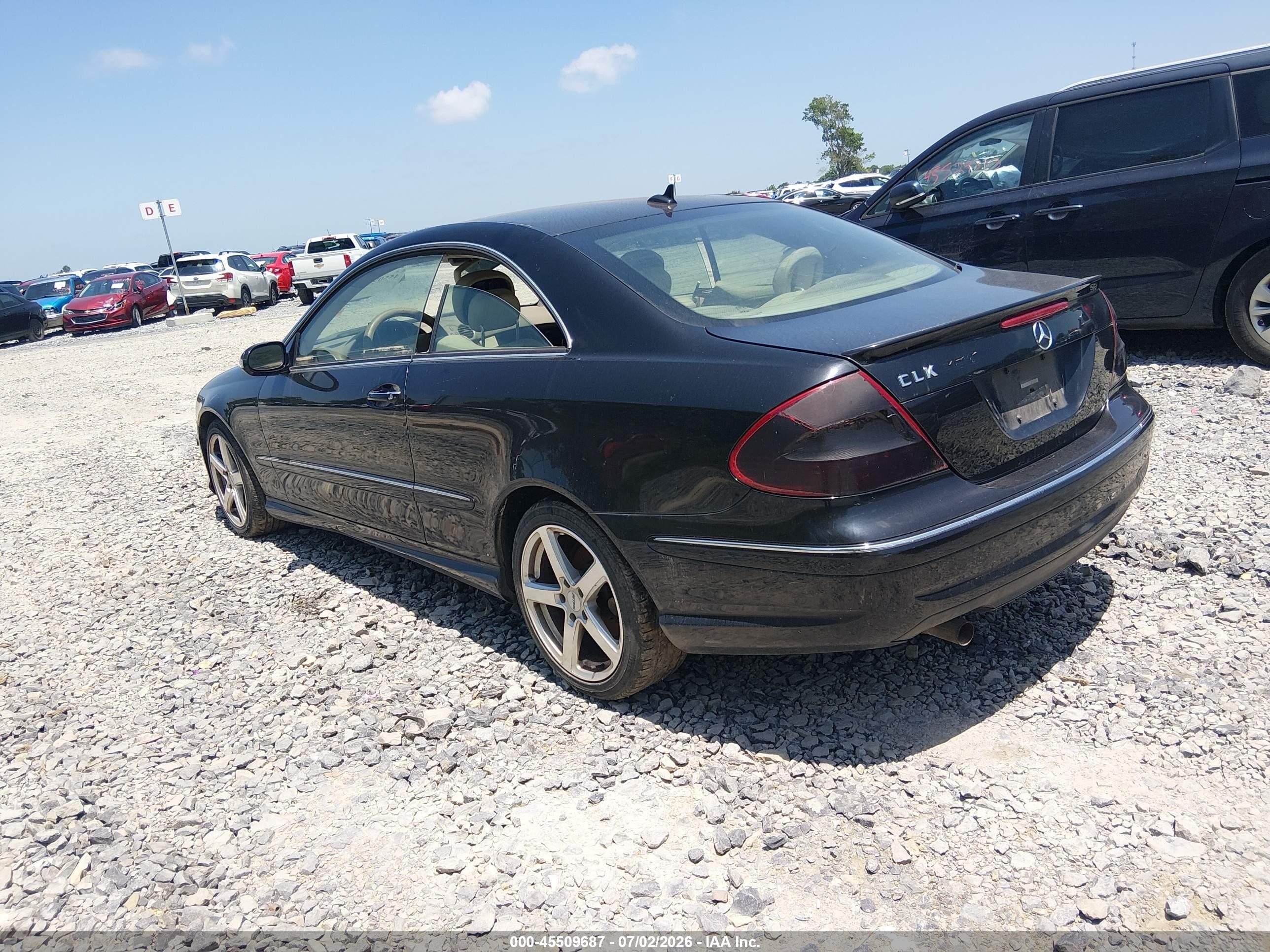 2009 Mercedes-benz Clk 350   Black vin: WDBTJ56H59F269429