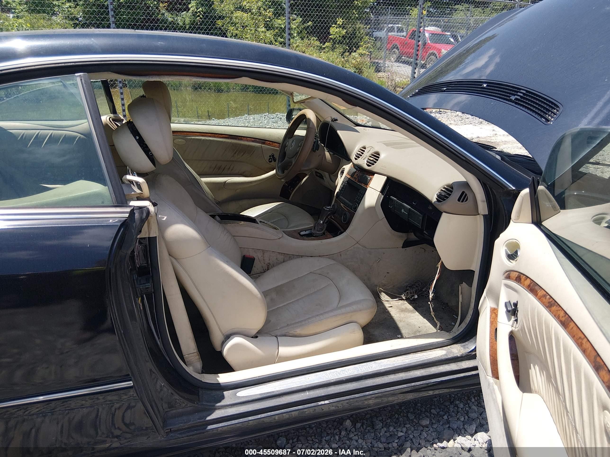 2009 Mercedes-benz Clk 350   Black vin: WDBTJ56H59F269429