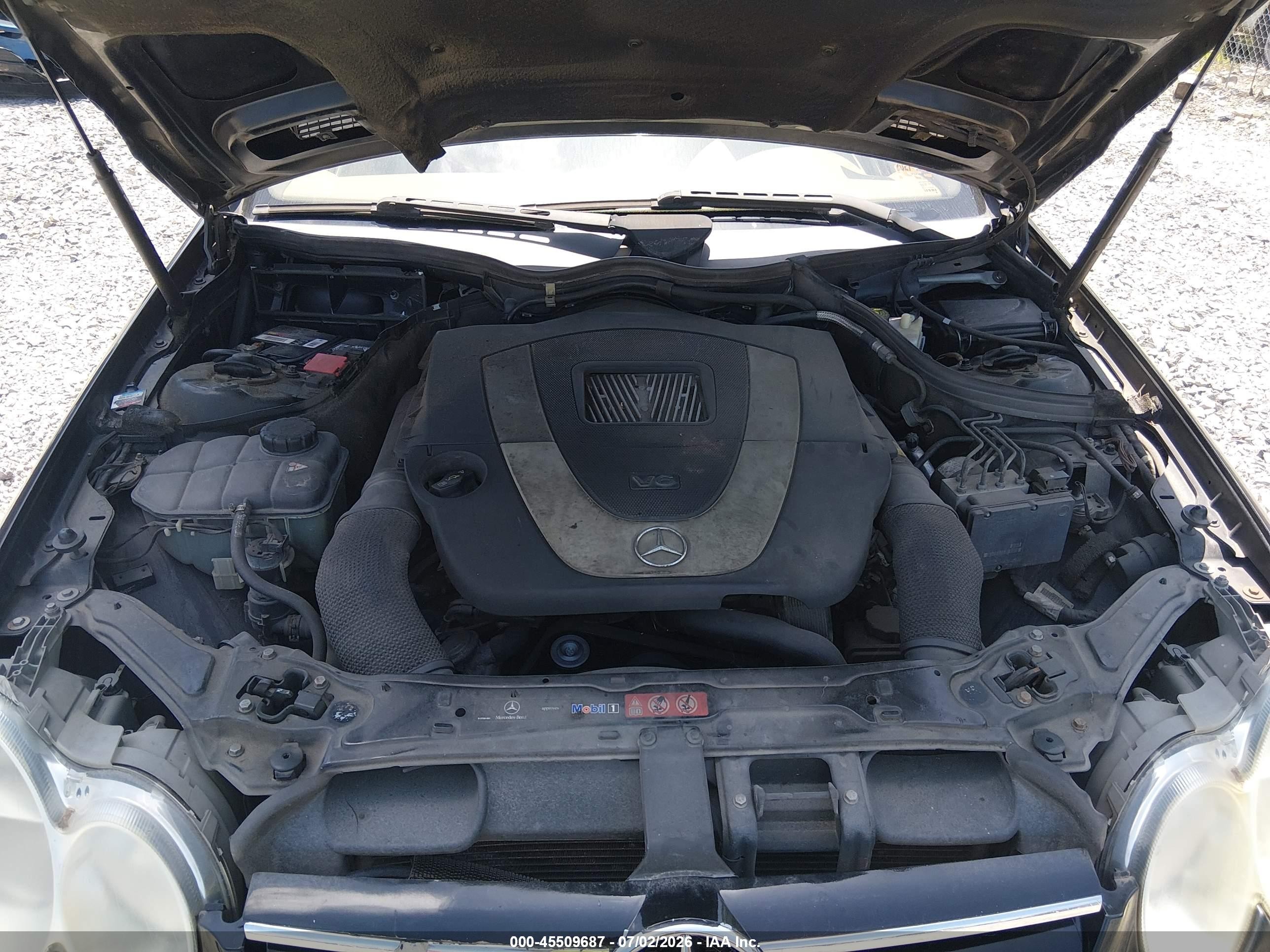 2009 Mercedes-benz Clk 350   Black vin: WDBTJ56H59F269429