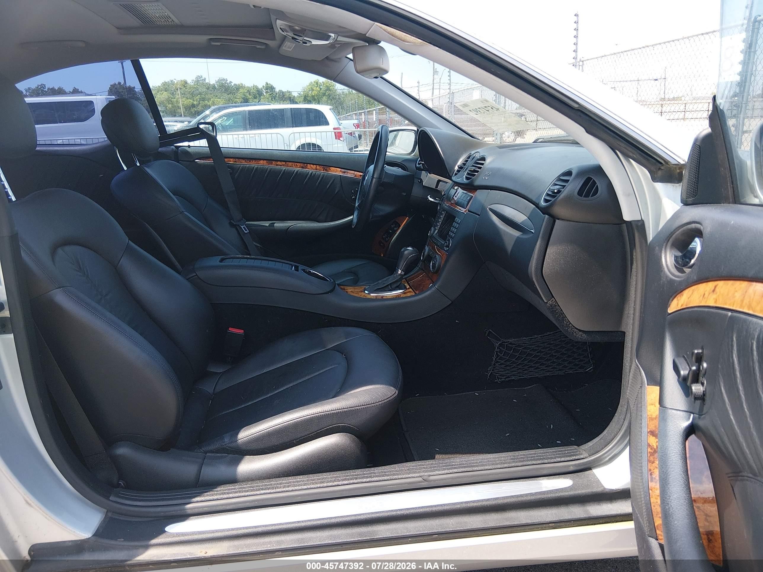 2007 Mercedes-benz Clk 350   Серебряный vin: WDBTJ56H67F207468