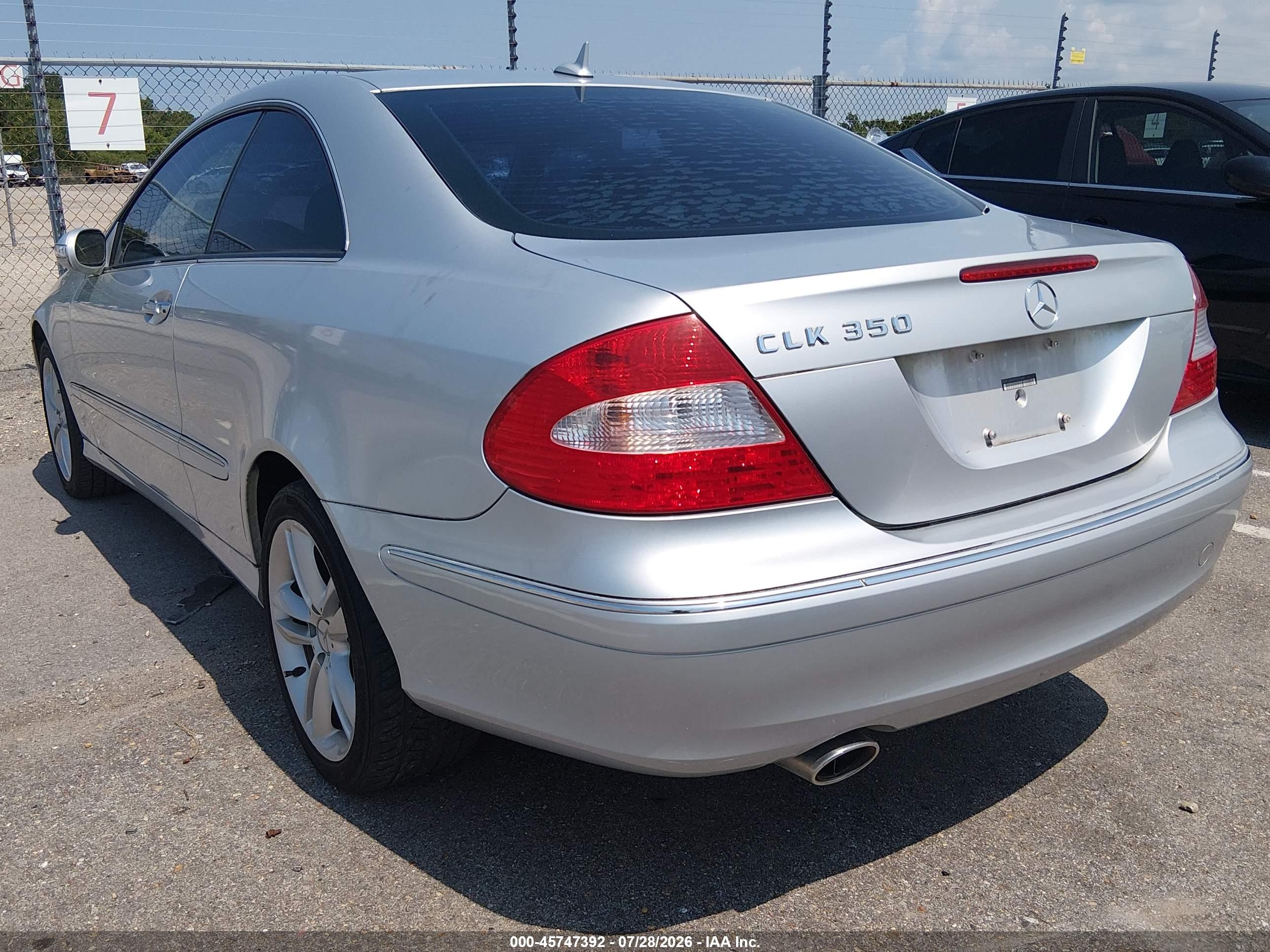 2007 Mercedes-benz Clk 350   Серебряный vin: WDBTJ56H67F207468