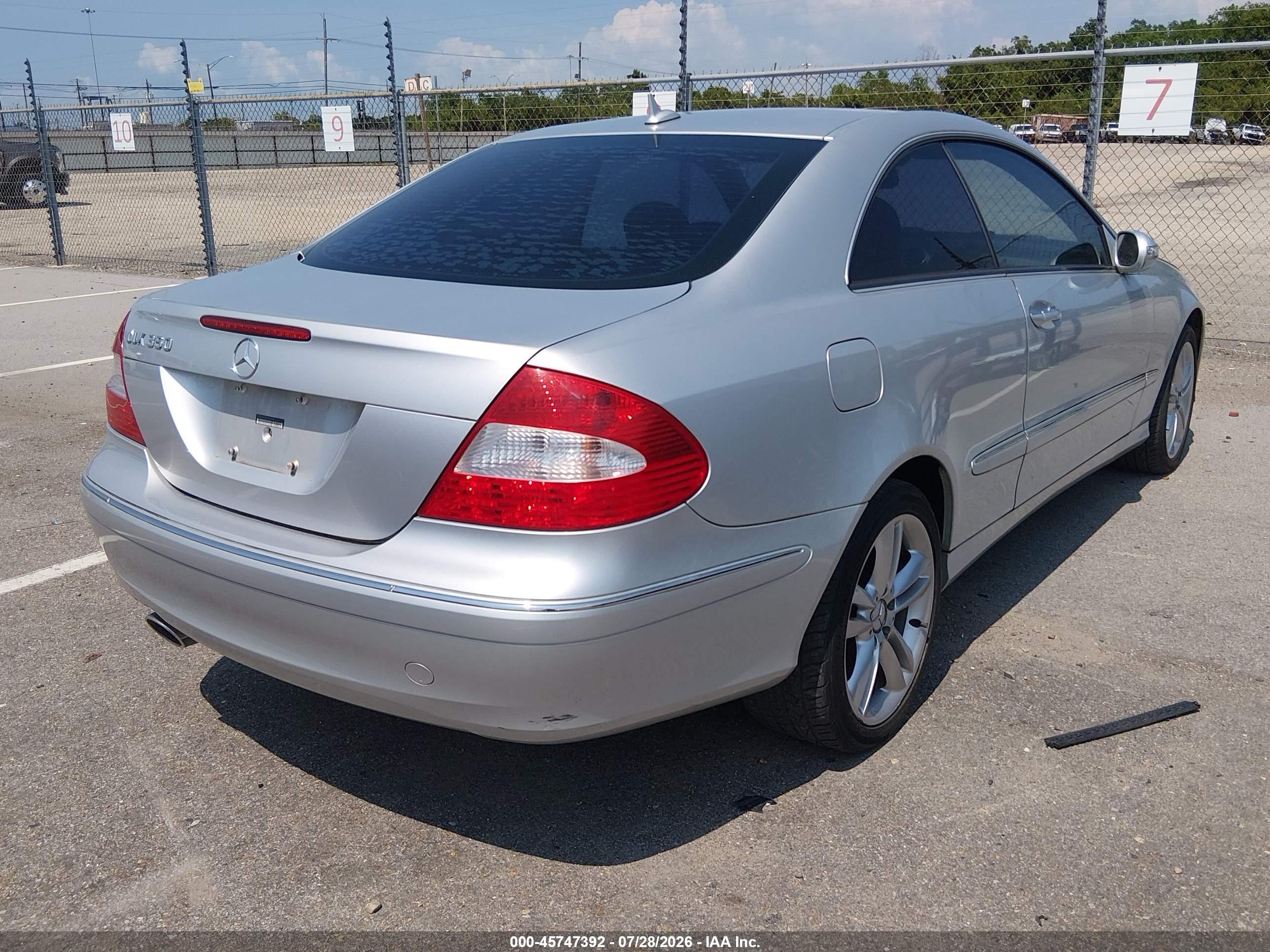 2007 Mercedes-benz Clk 350   Серебряный vin: WDBTJ56H67F207468