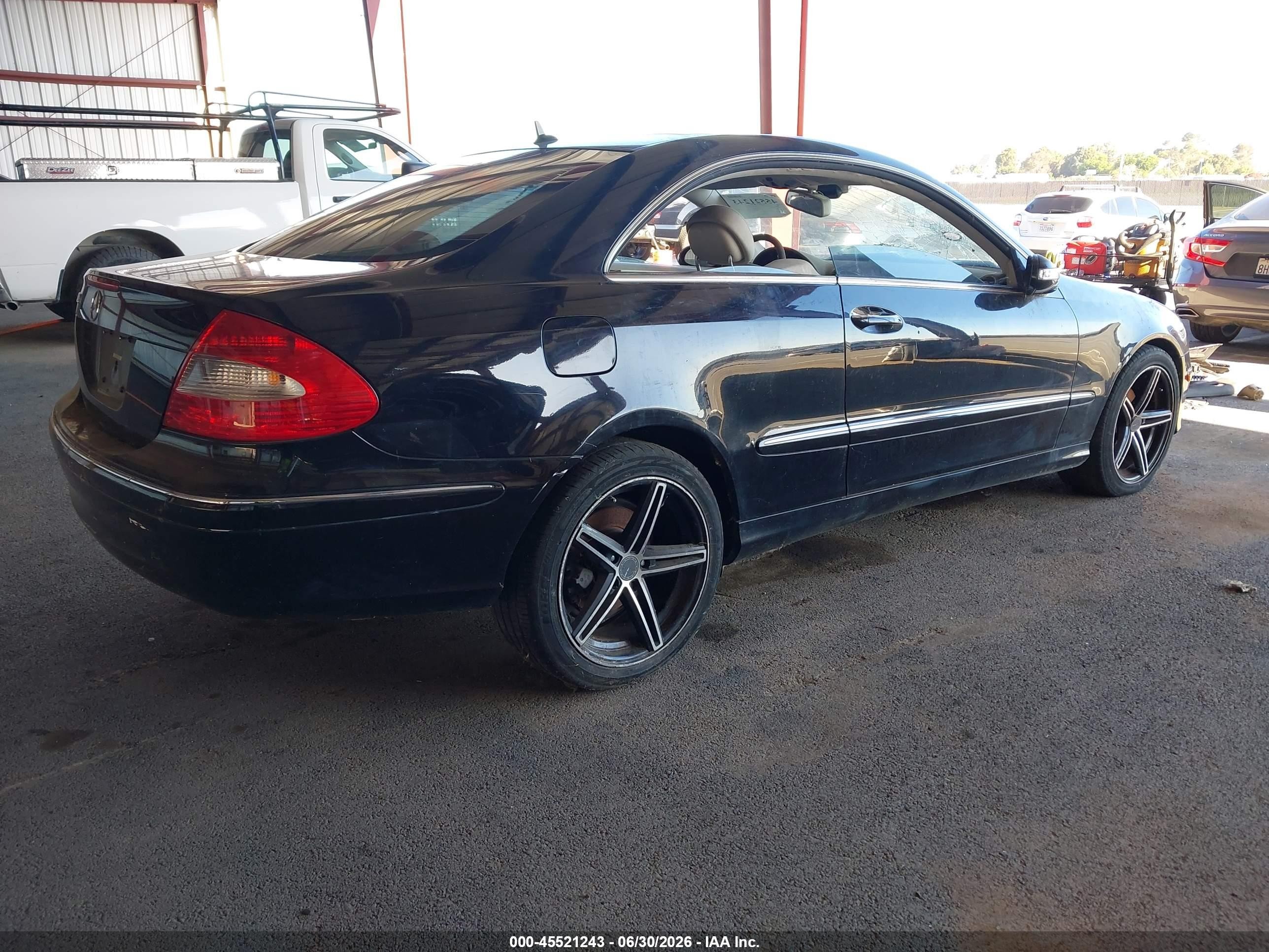 2008 Mercedes-benz Clk 350 Black vin: WDBTJ56H68F249835