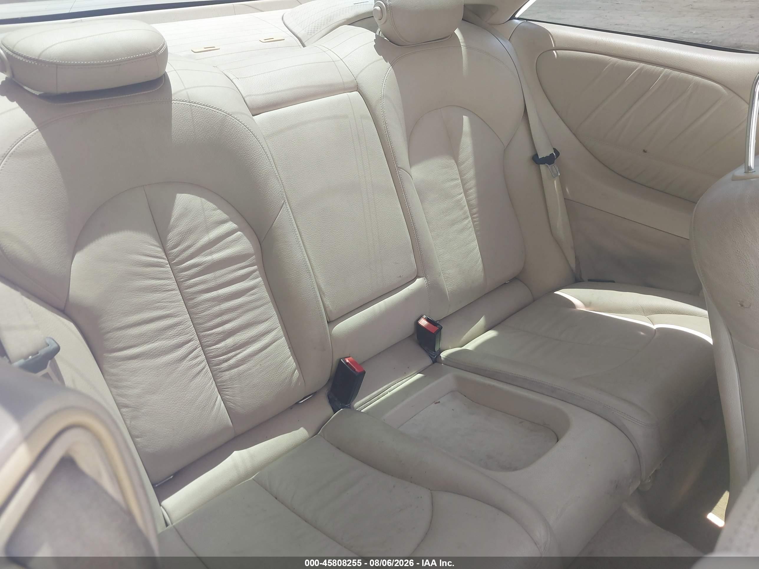 2009 Mercedes-benz Clk 350 White vin: WDBTJ56H69F260013