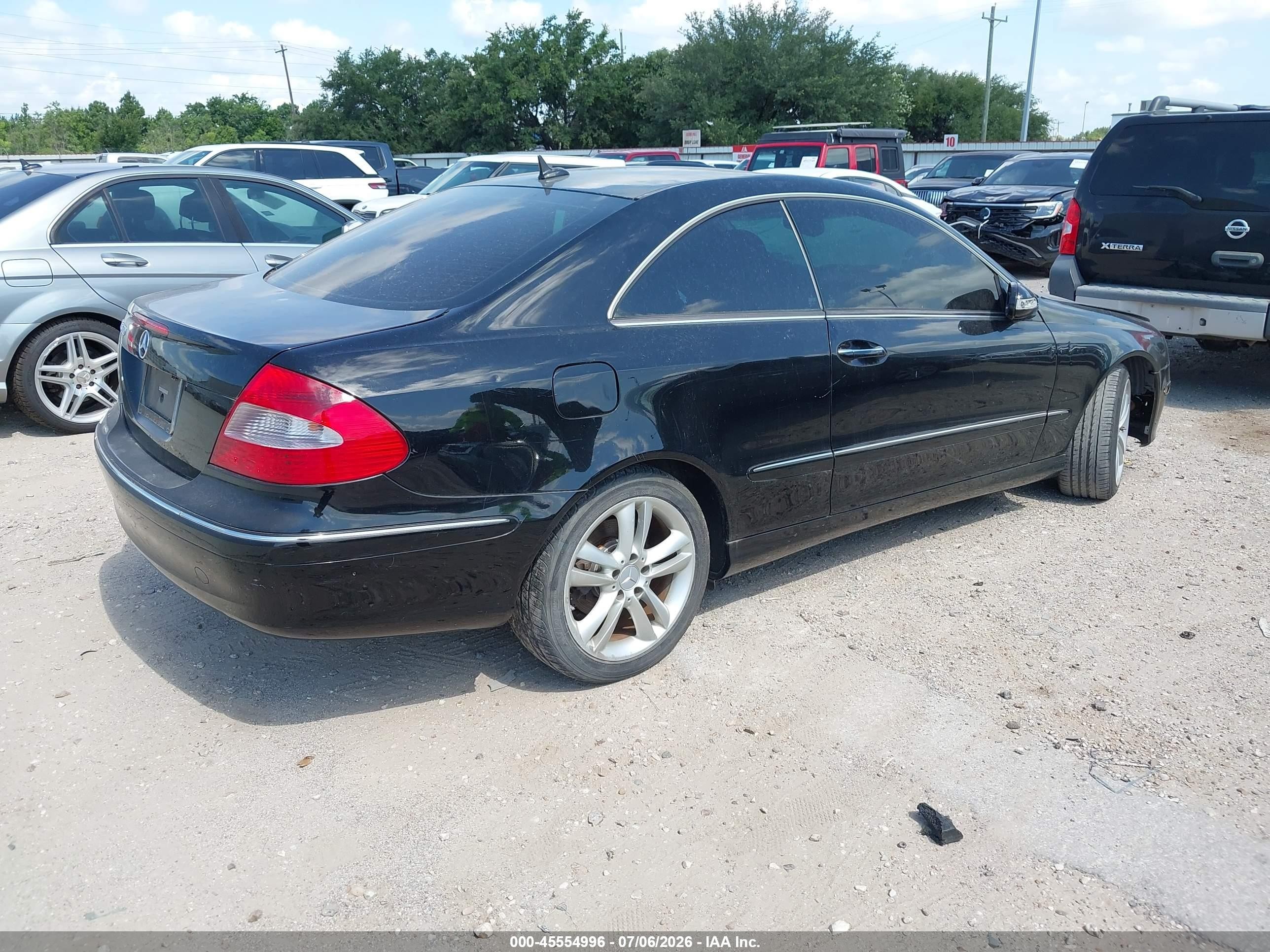 2008 Mercedes-benz Clk 350   Black vin: WDBTJ56H98F234407