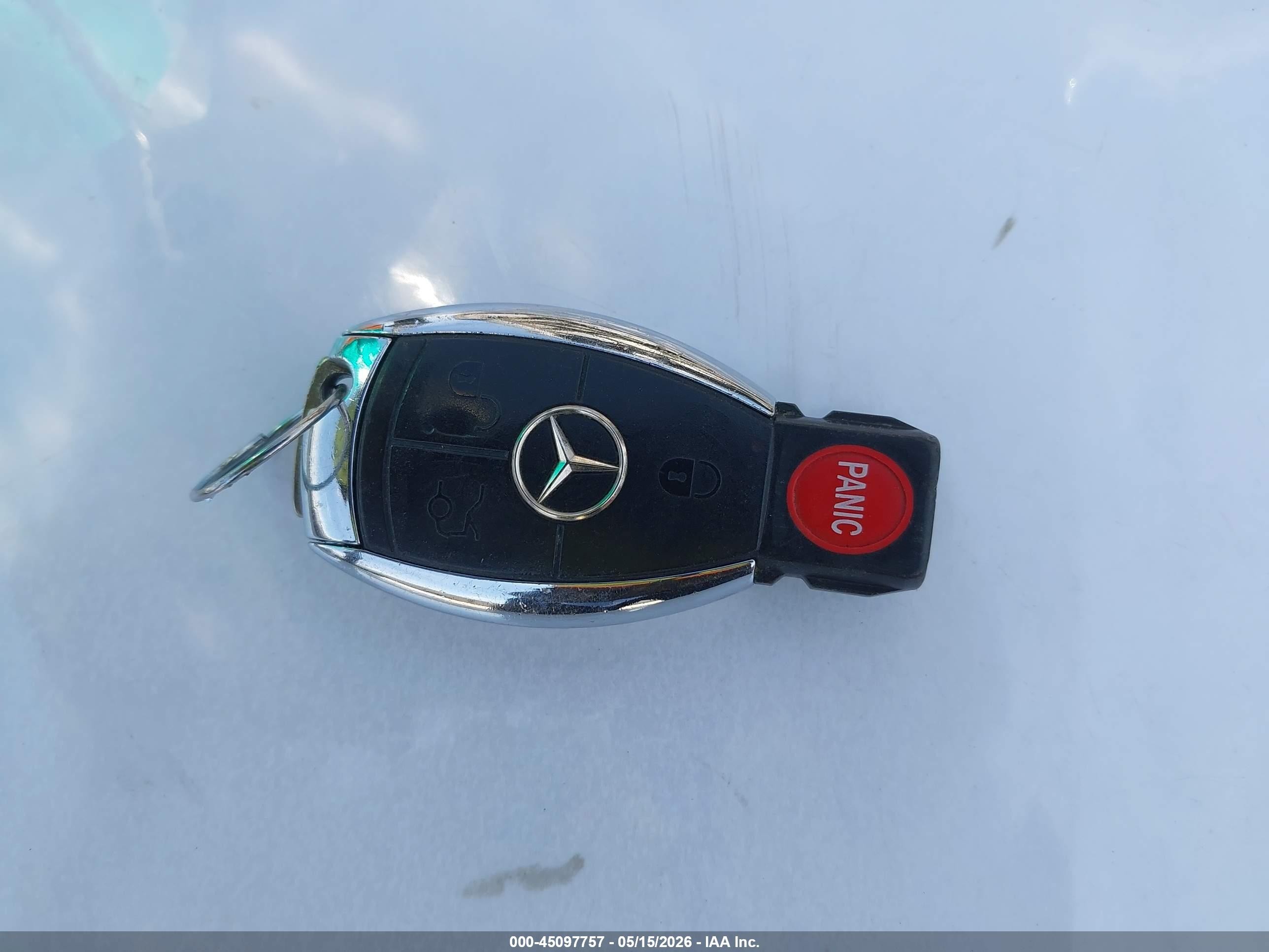 2007 Mercedes-benz Clk 350   Silver vin: WDBTJ56HX7F219767