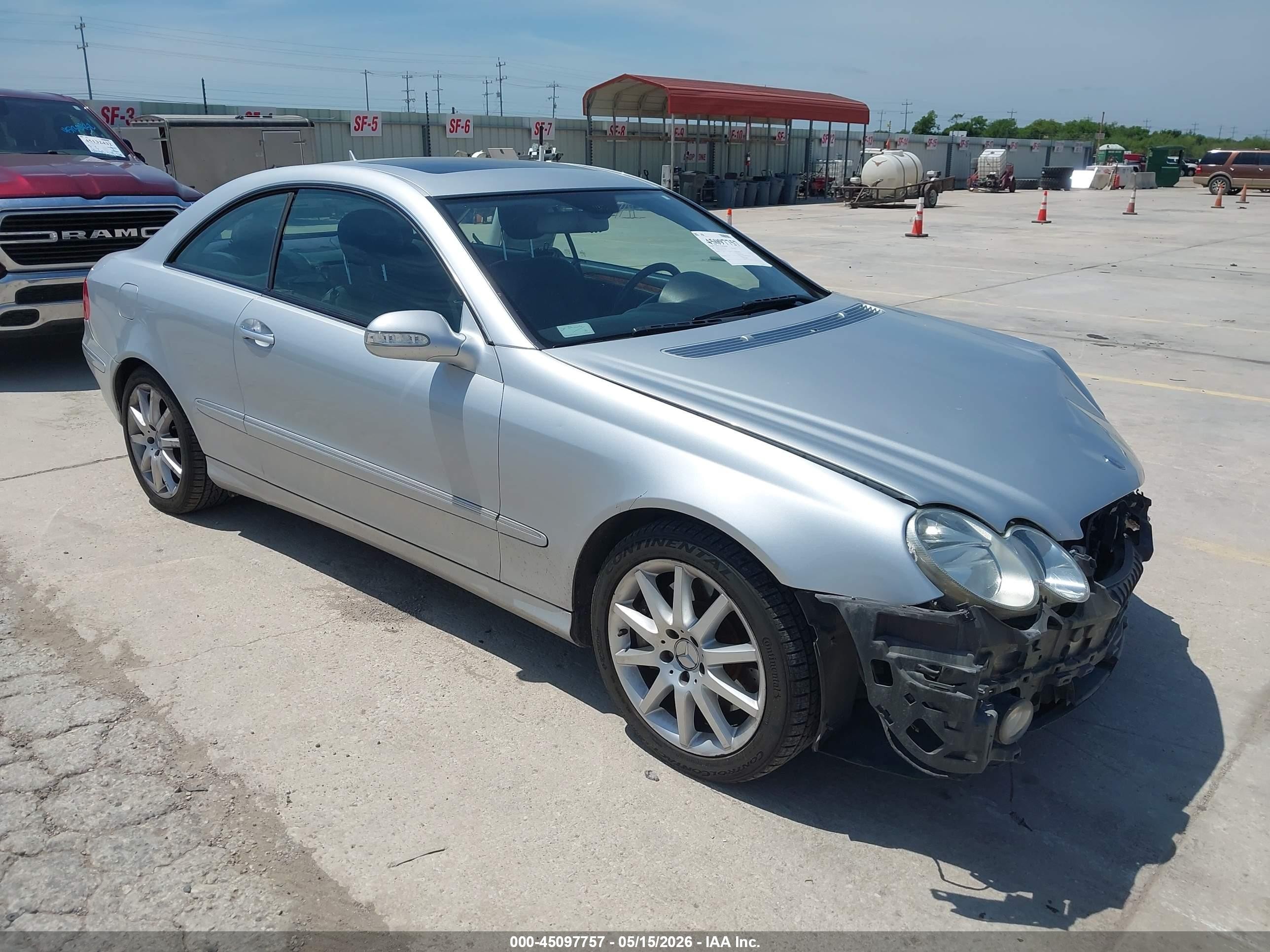 2007 Mercedes-benz Clk 350   Silver vin: WDBTJ56HX7F219767
