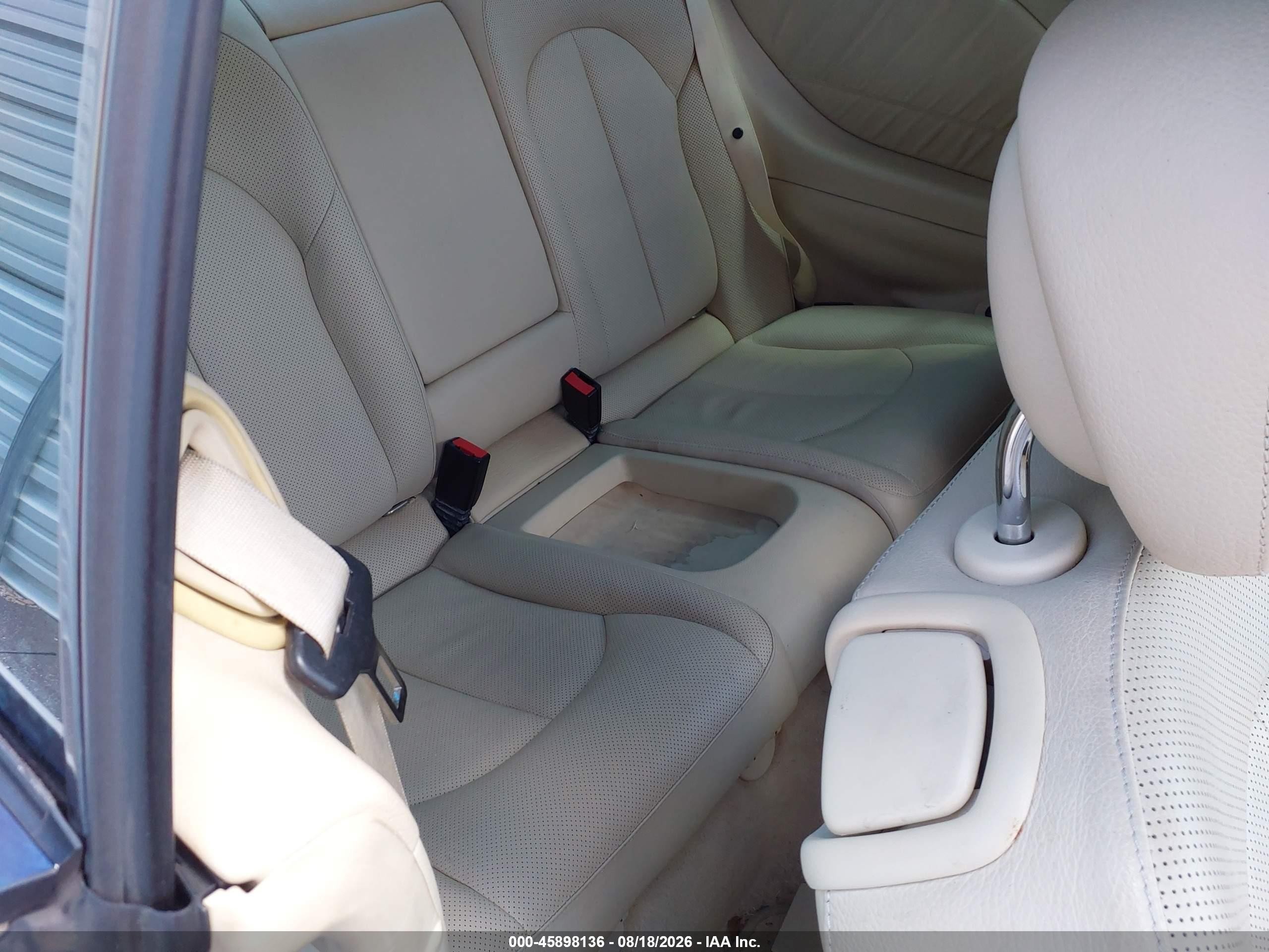 2009 Mercedes-benz Clk 350   White vin: WDBTJ56HX9F265246