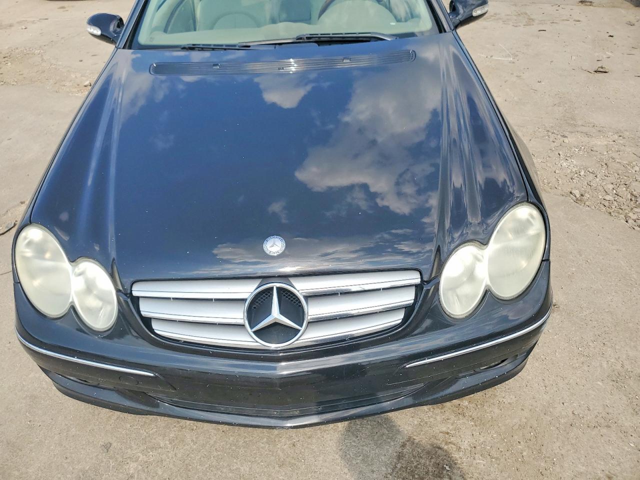 2009 Mercedes-benz Clk 350 Black vin: WDBTJ56HX9F268308