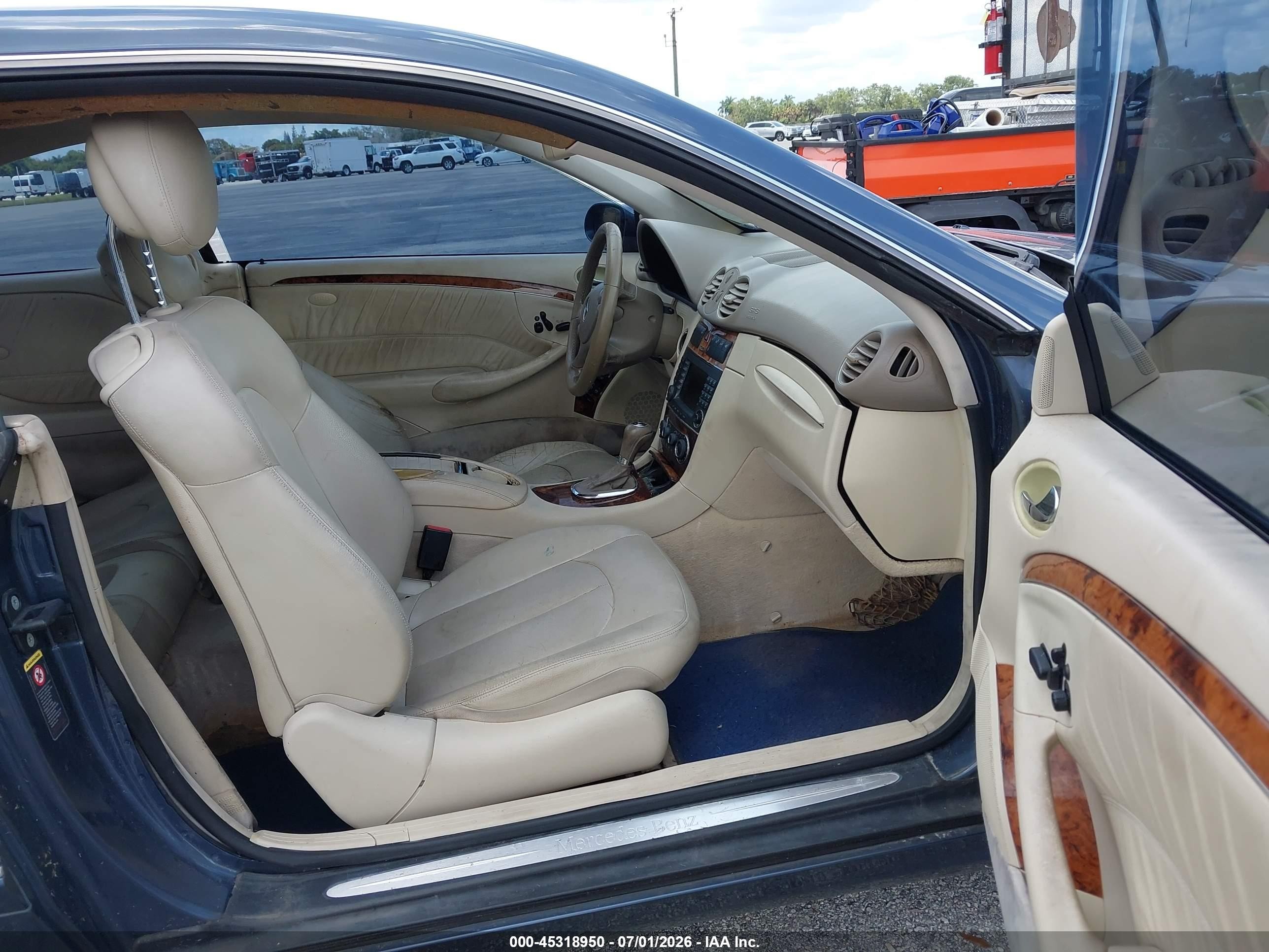 2006 Mercedes-benz Clk 350   Blue vin: WDBTJ56J86F189654