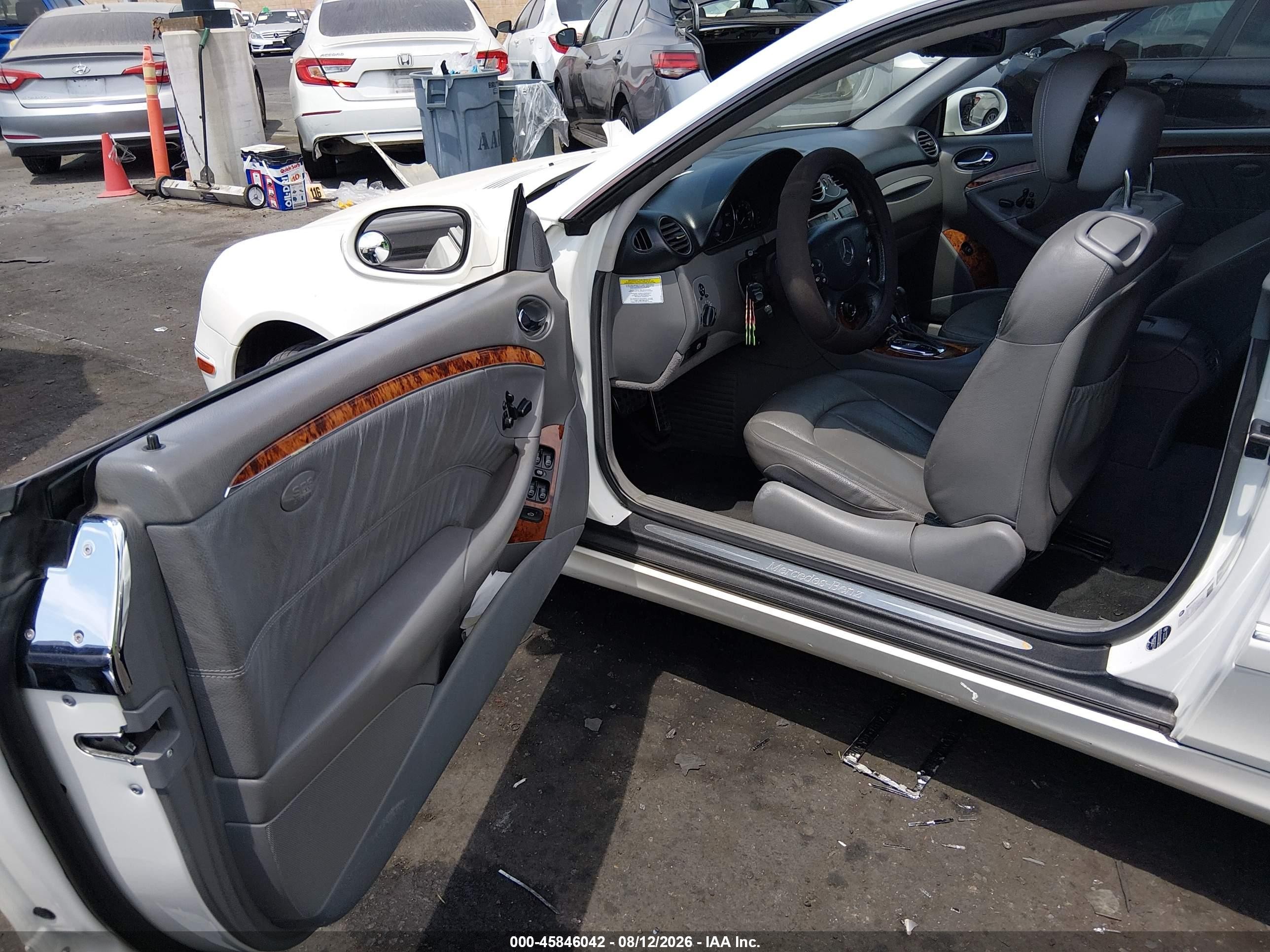 2006 Mercedes-benz Clk 350   Белый vin: WDBTJ56JX6F193608