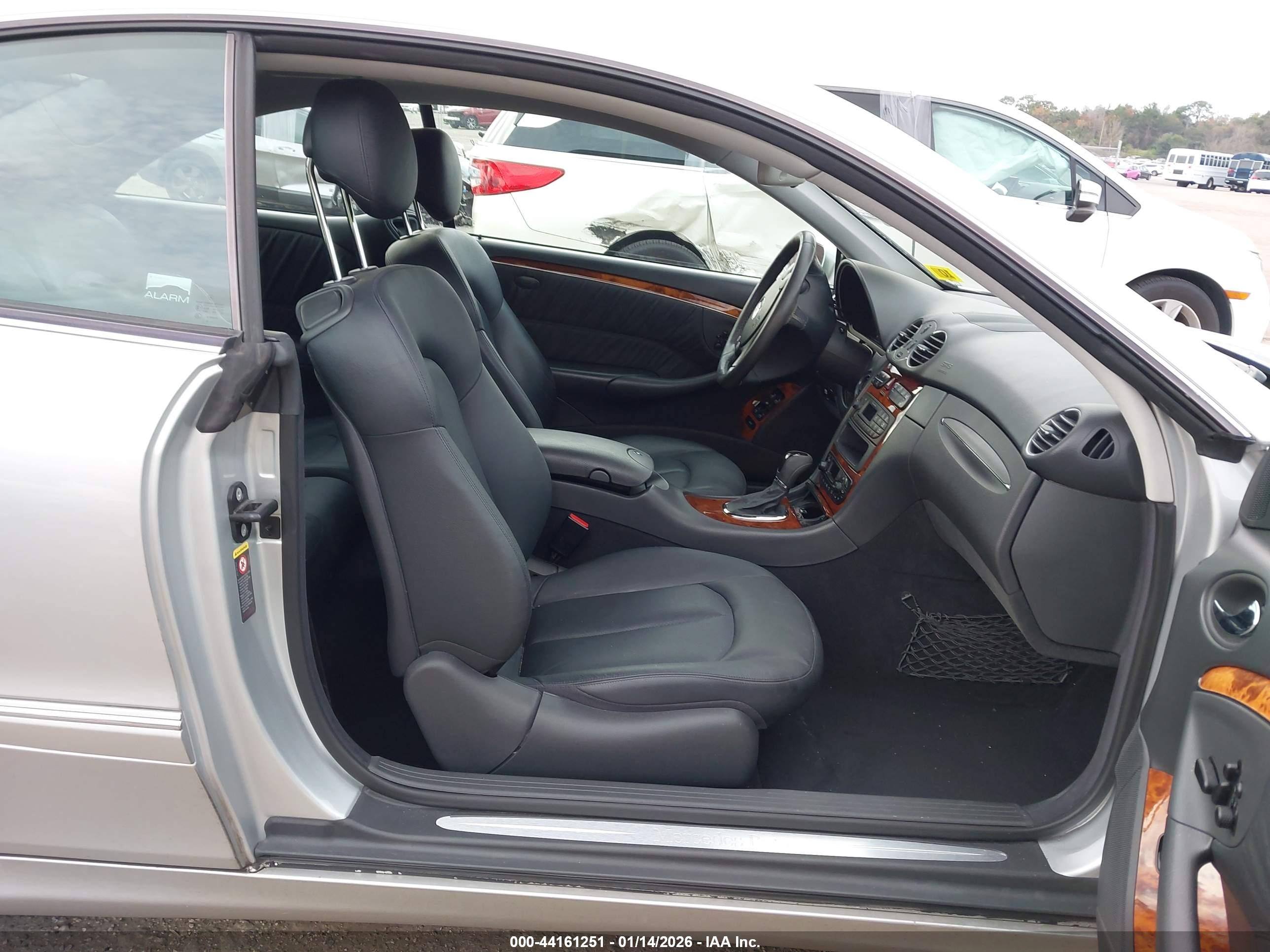 2004 Mercedes-benz Clk 320   Silver vin: WDBTJ65J04F098737