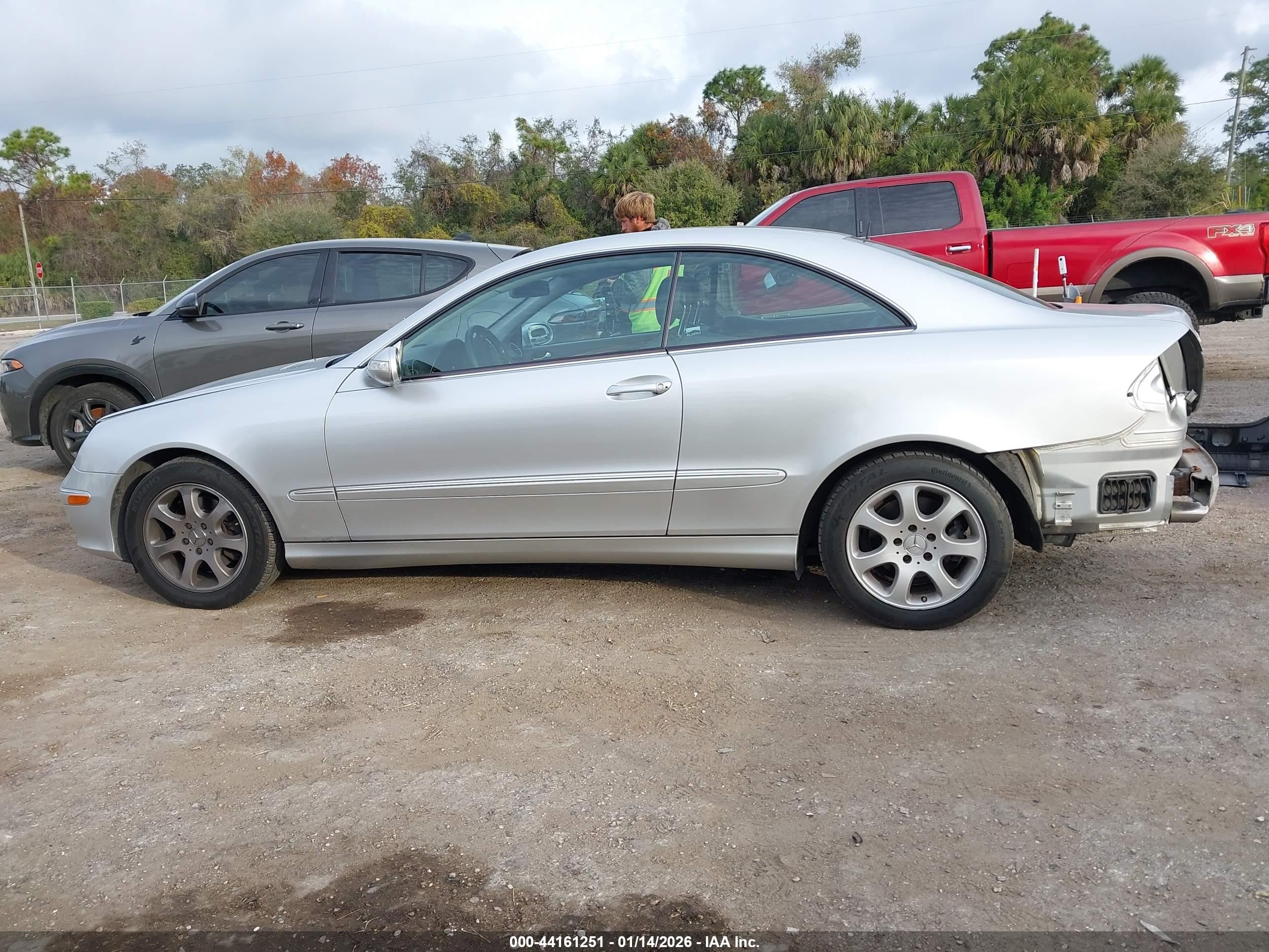 2004 Mercedes-benz Clk 320   Silver vin: WDBTJ65J04F098737