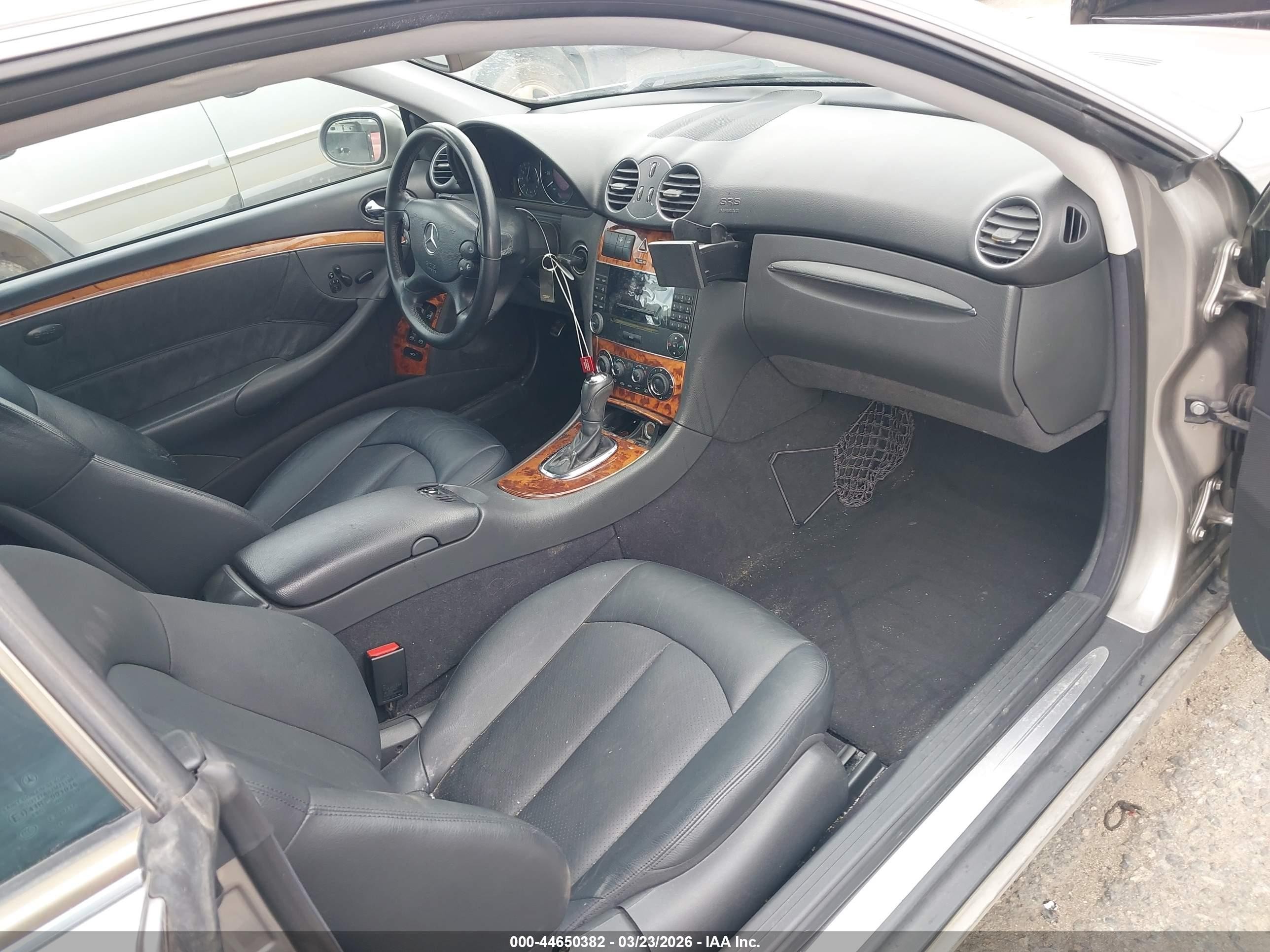 2005 Mercedes-benz Clk 320   Gray vin: WDBTJ65J05F132211