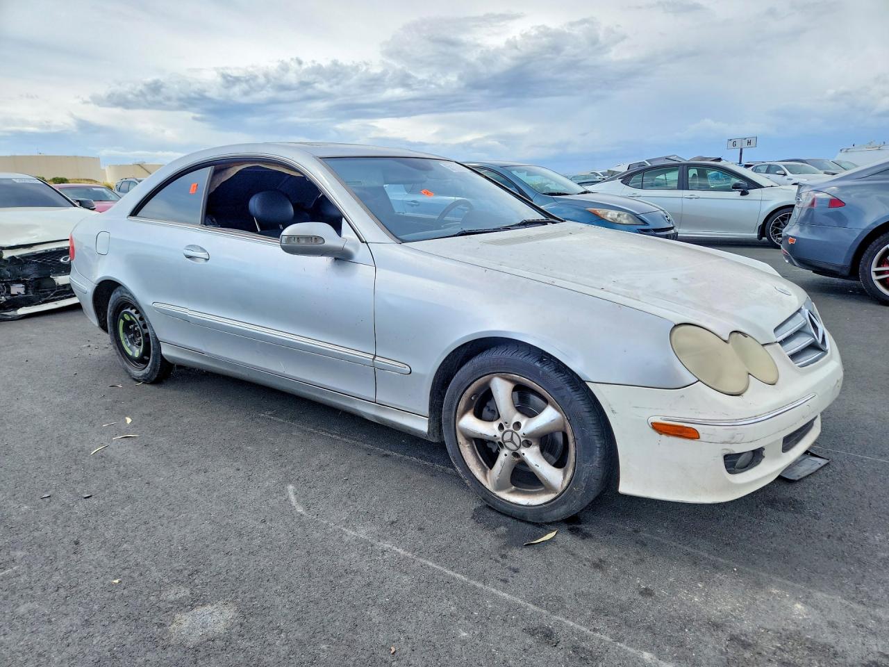 2005 Mercedes-benz Clk 320c Two Tone vin: WDBTJ65J15F153794