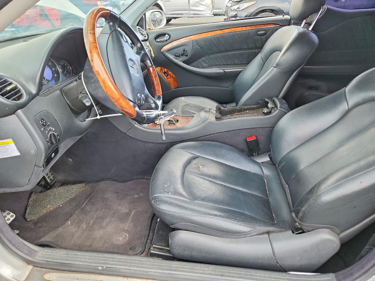 2005 Mercedes-benz Clk 320c Two Tone vin: WDBTJ65J15F153794