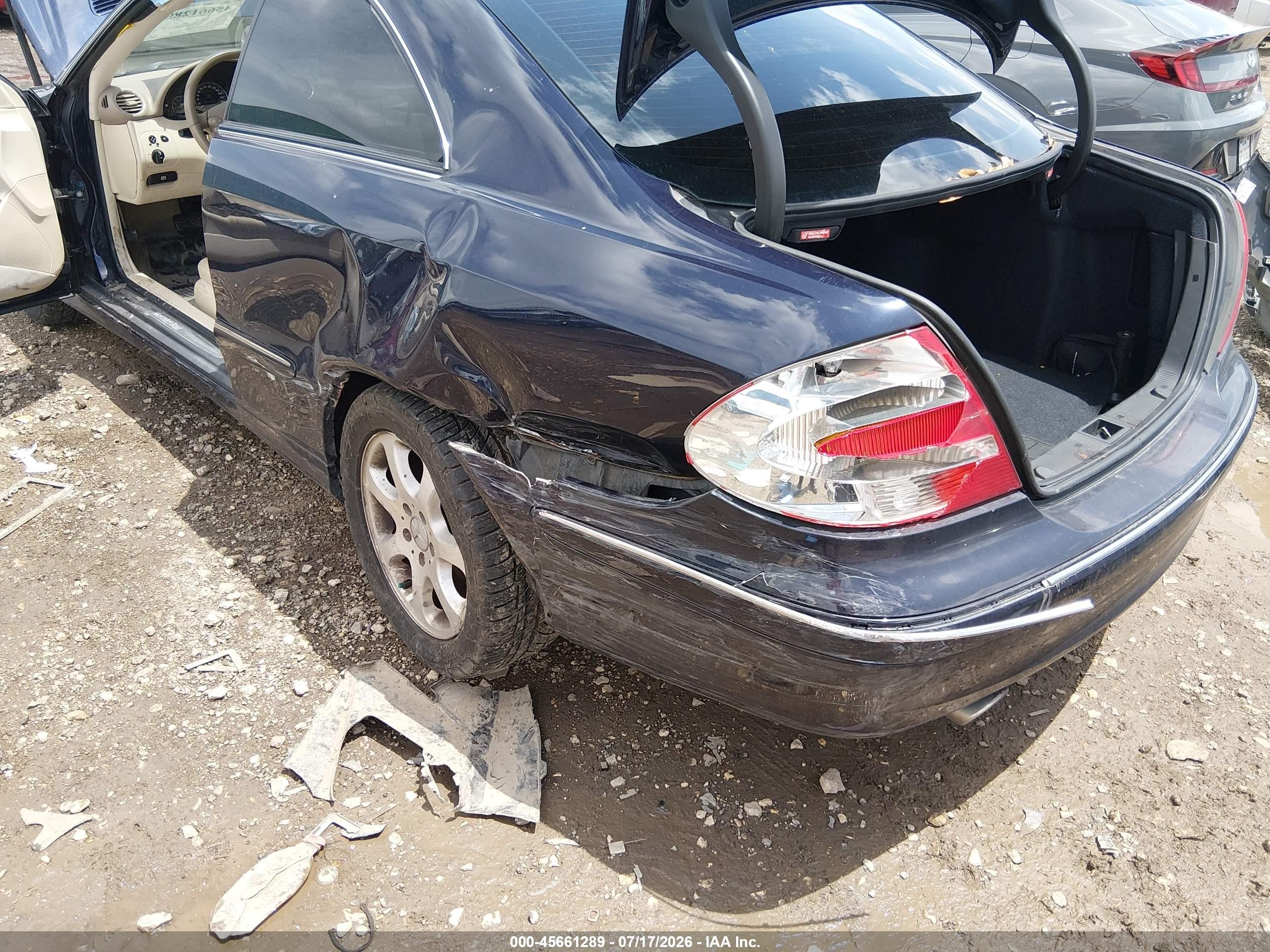 2003 Mercedes-benz Clk 320   Dark Blue vin: WDBTJ65J23F023150
