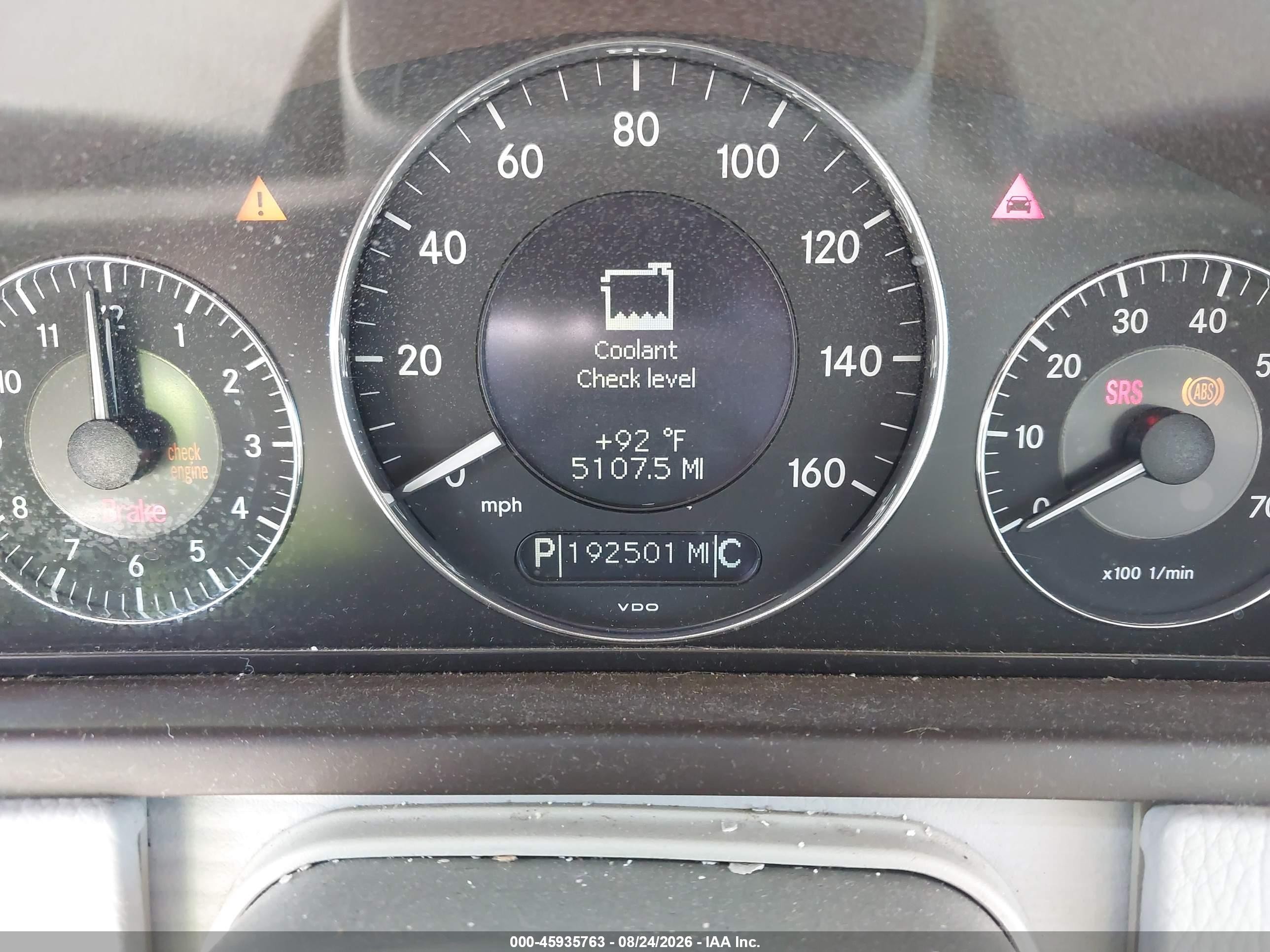 2004 Mercedes-benz Clk 320   White vin: WDBTJ65J24F105610