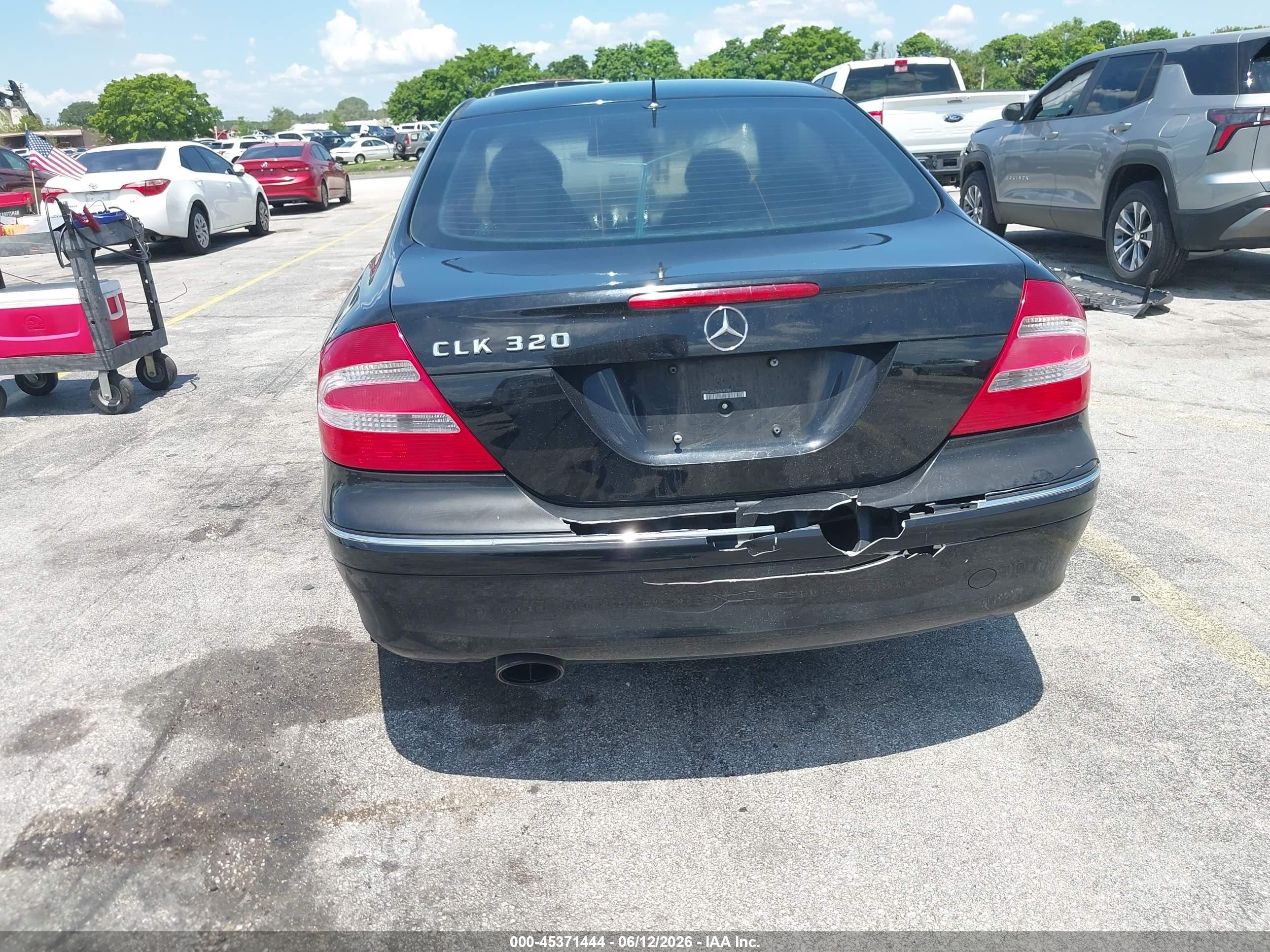 2004 Mercedes-benz Clk 320   Black vin: WDBTJ65J34F091099