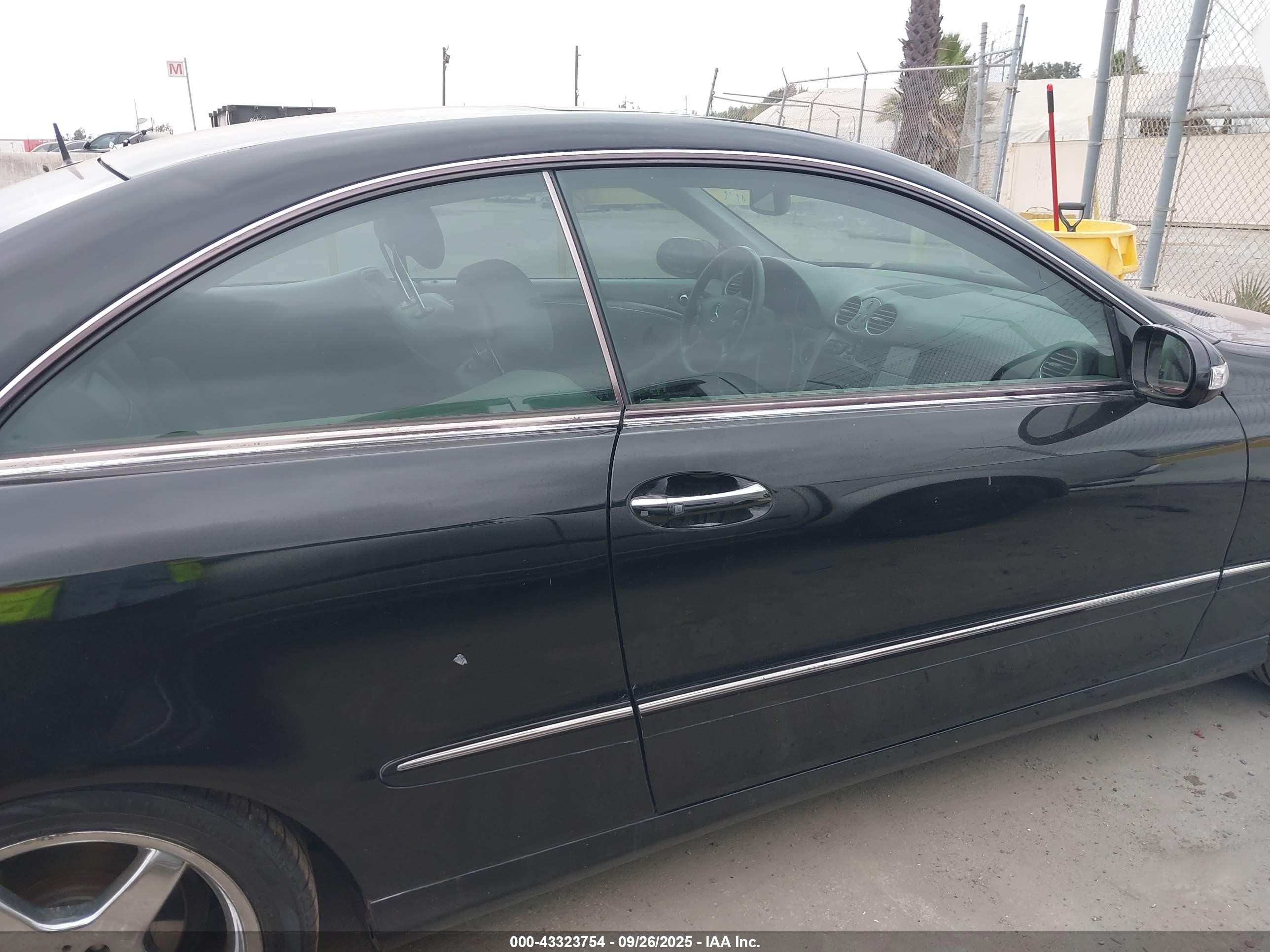 2003 Mercedes-benz Clk 320   Black vin: WDBTJ65J43F060295