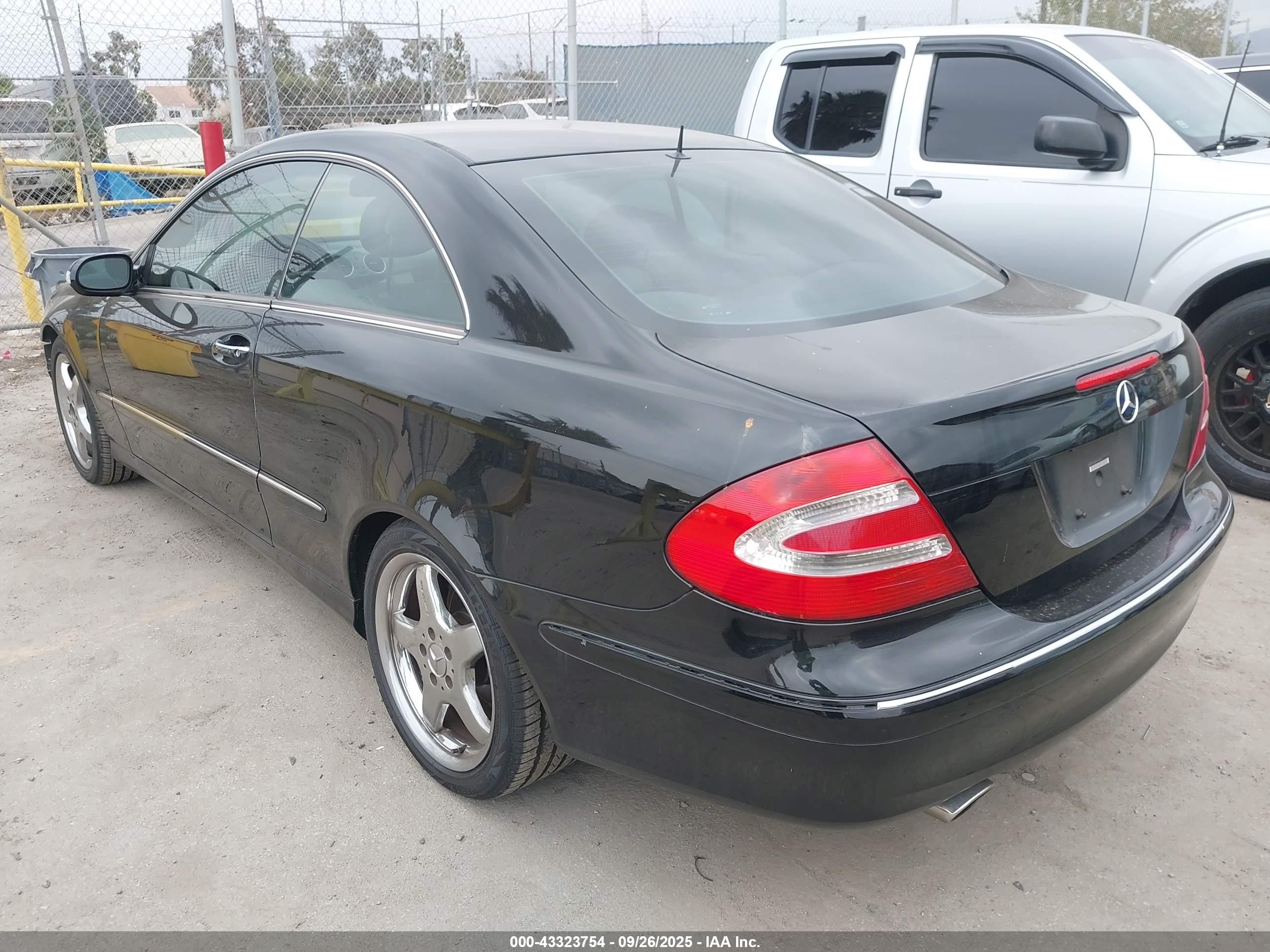 2003 Mercedes-benz Clk 320   Black vin: WDBTJ65J43F060295