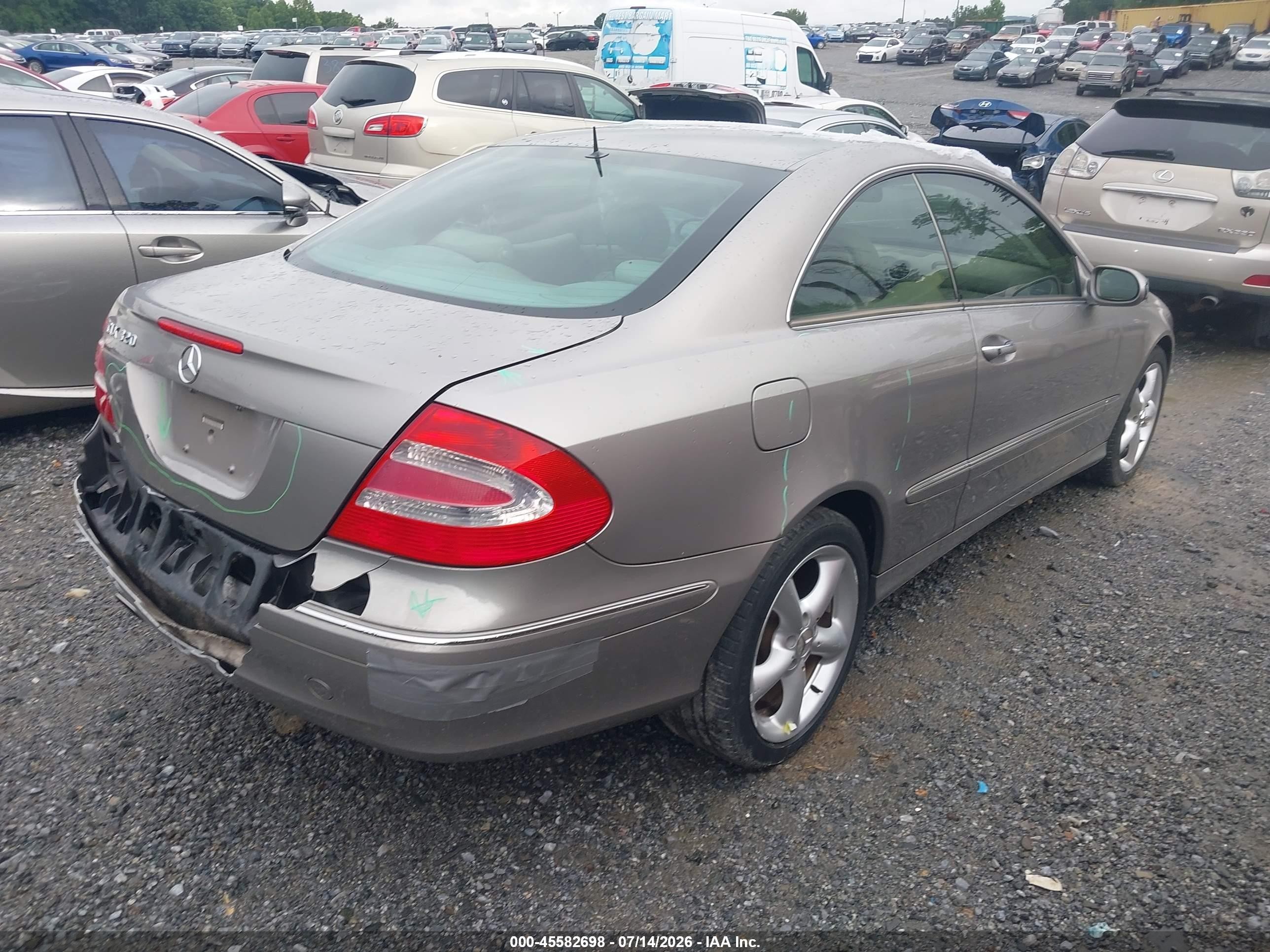 2004 Mercedes-benz Clk 320   Gray vin: WDBTJ65J44F093914