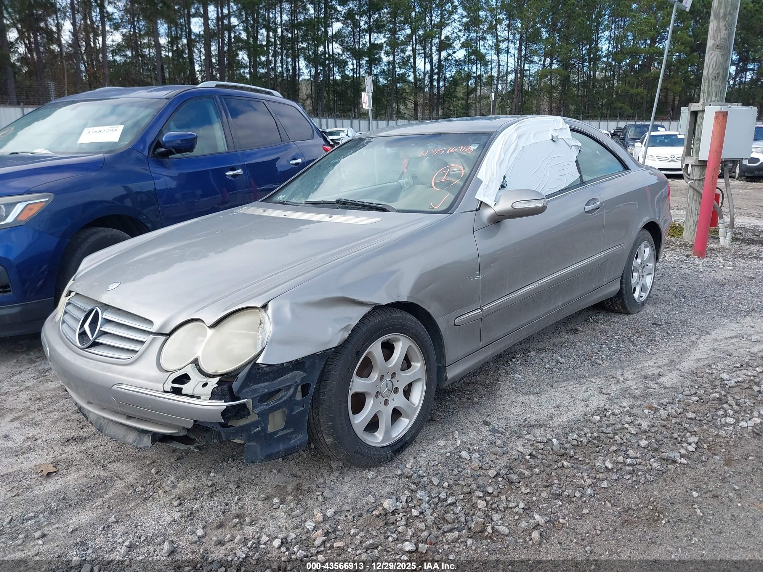 2004 Mercedes-benz Clk 320   Gold vin: WDBTJ65J44F101185