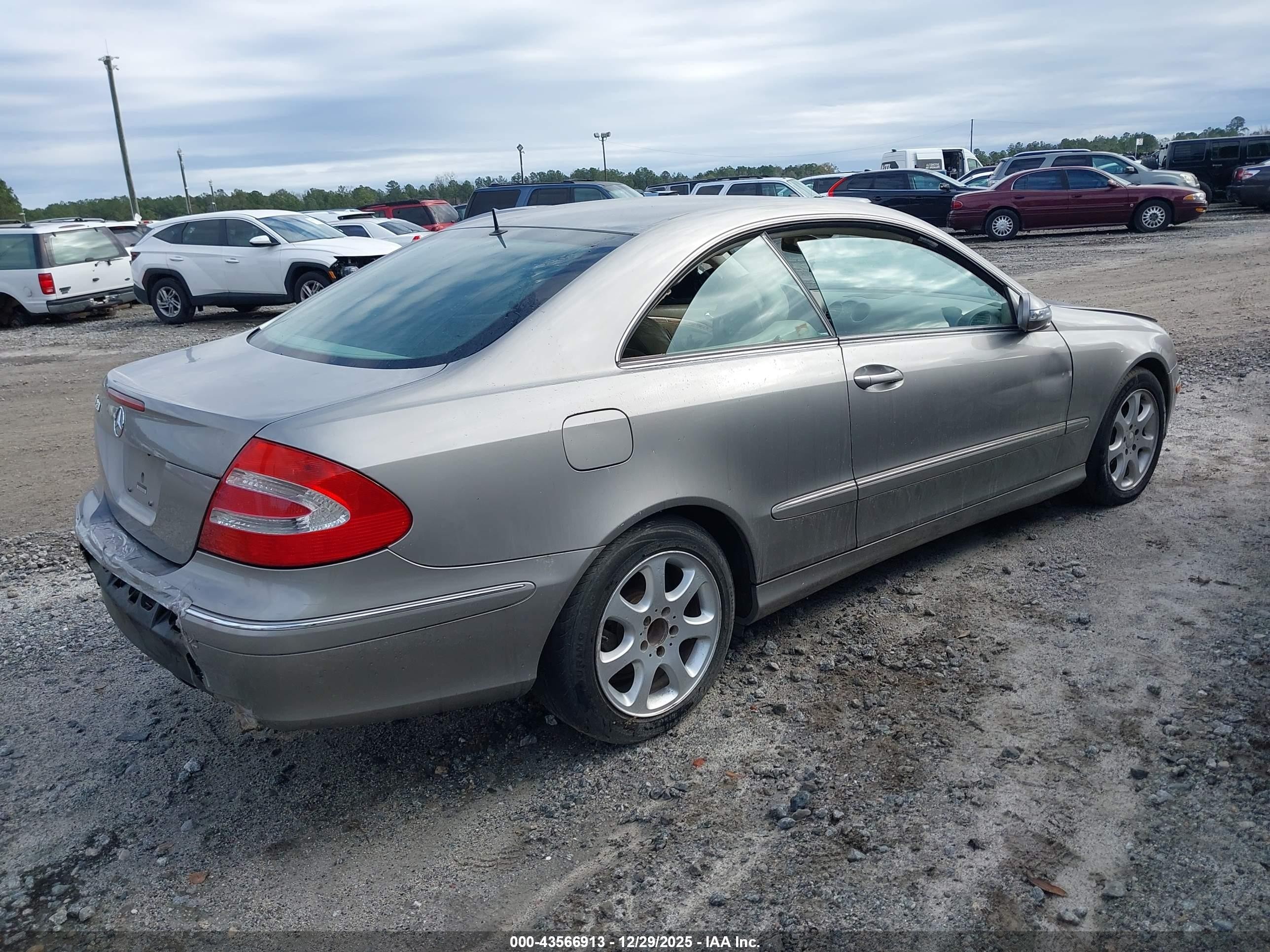 2004 Mercedes-benz Clk 320   Gold vin: WDBTJ65J44F101185