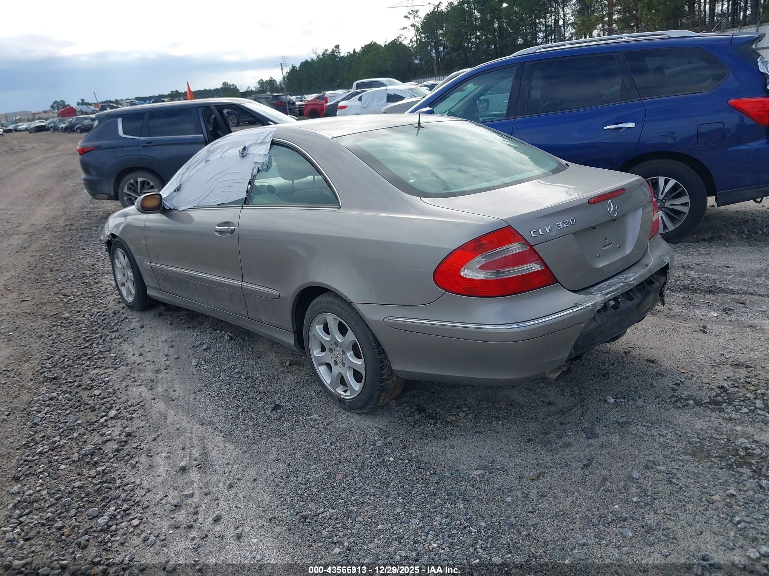 2004 Mercedes-benz Clk 320   Gold vin: WDBTJ65J44F101185