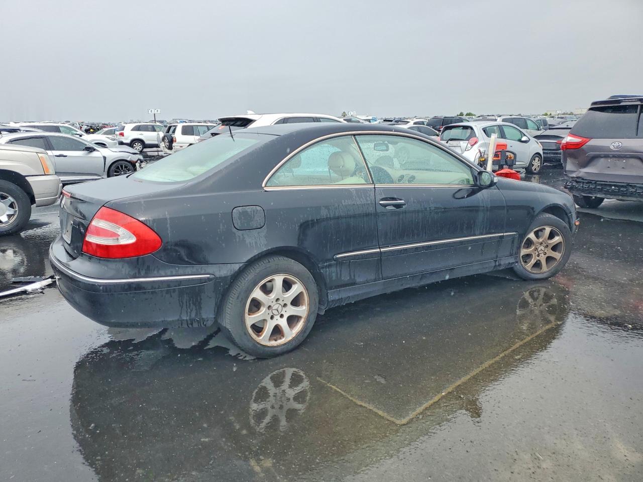 2004 Mercedes-benz Clk 320c Black vin: WDBTJ65J54F072232