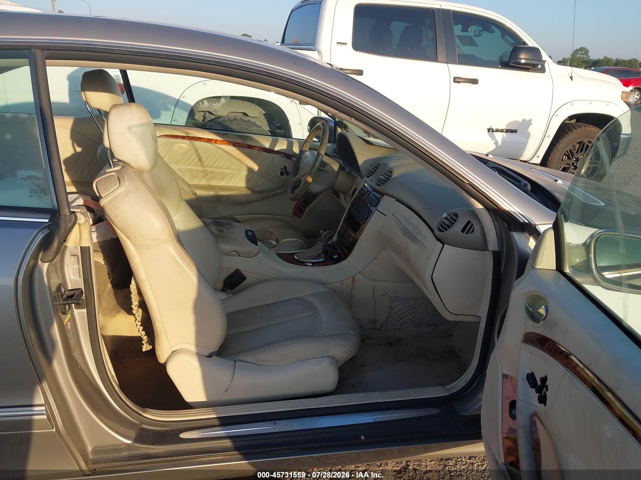 2004 Mercedes-benz Clk 320   Champagne vin: WDBTJ65J54F104449