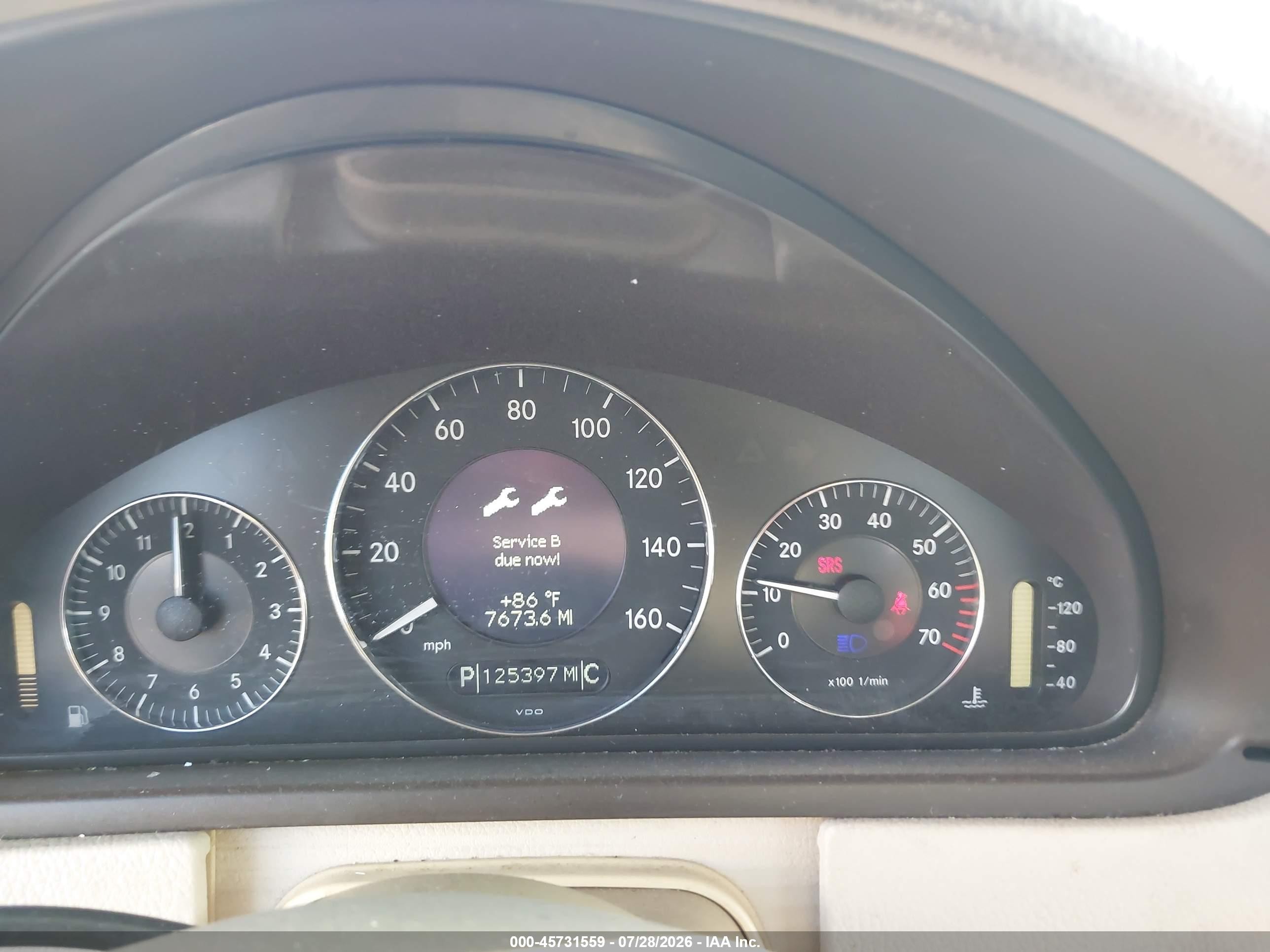 2004 Mercedes-benz Clk 320   Champagne vin: WDBTJ65J54F104449