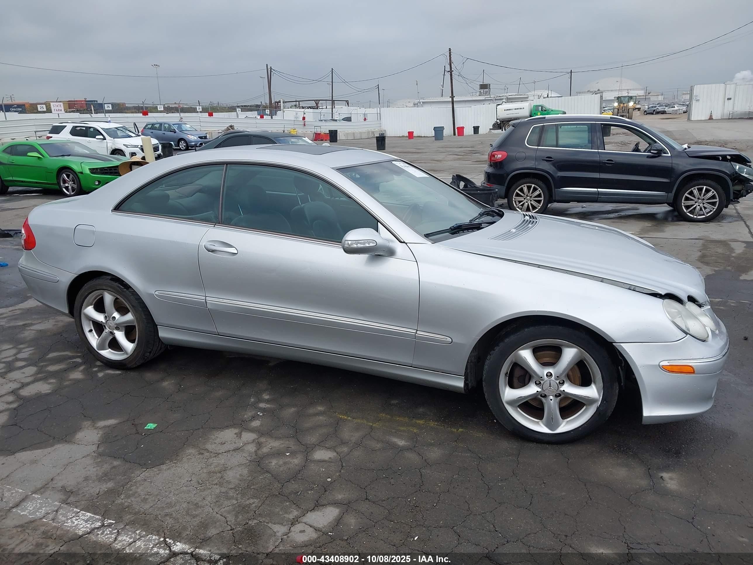 2005 Mercedes-benz Clk 320   Silver vin: WDBTJ65J55F149537