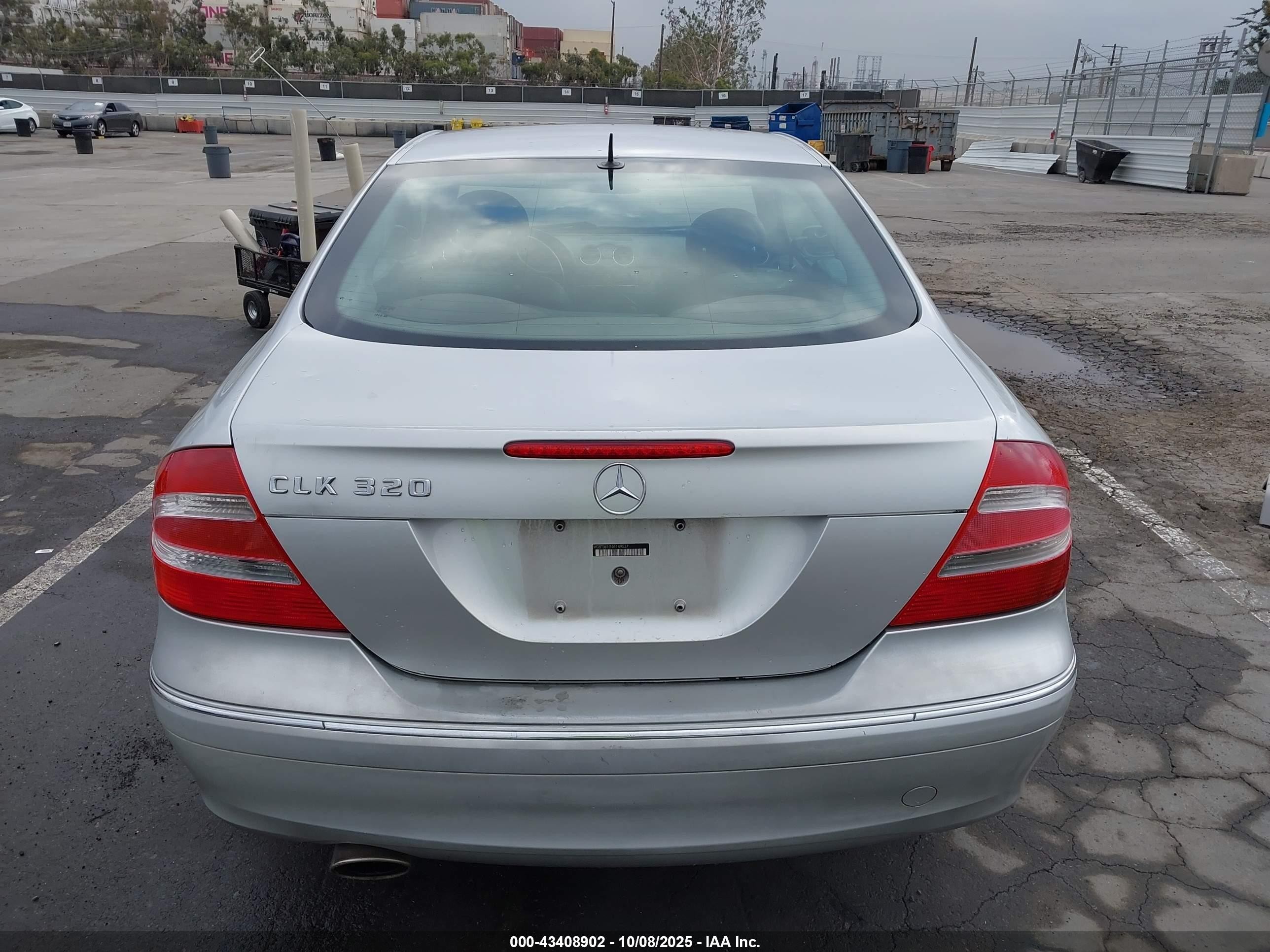 2005 Mercedes-benz Clk 320   Silver vin: WDBTJ65J55F149537