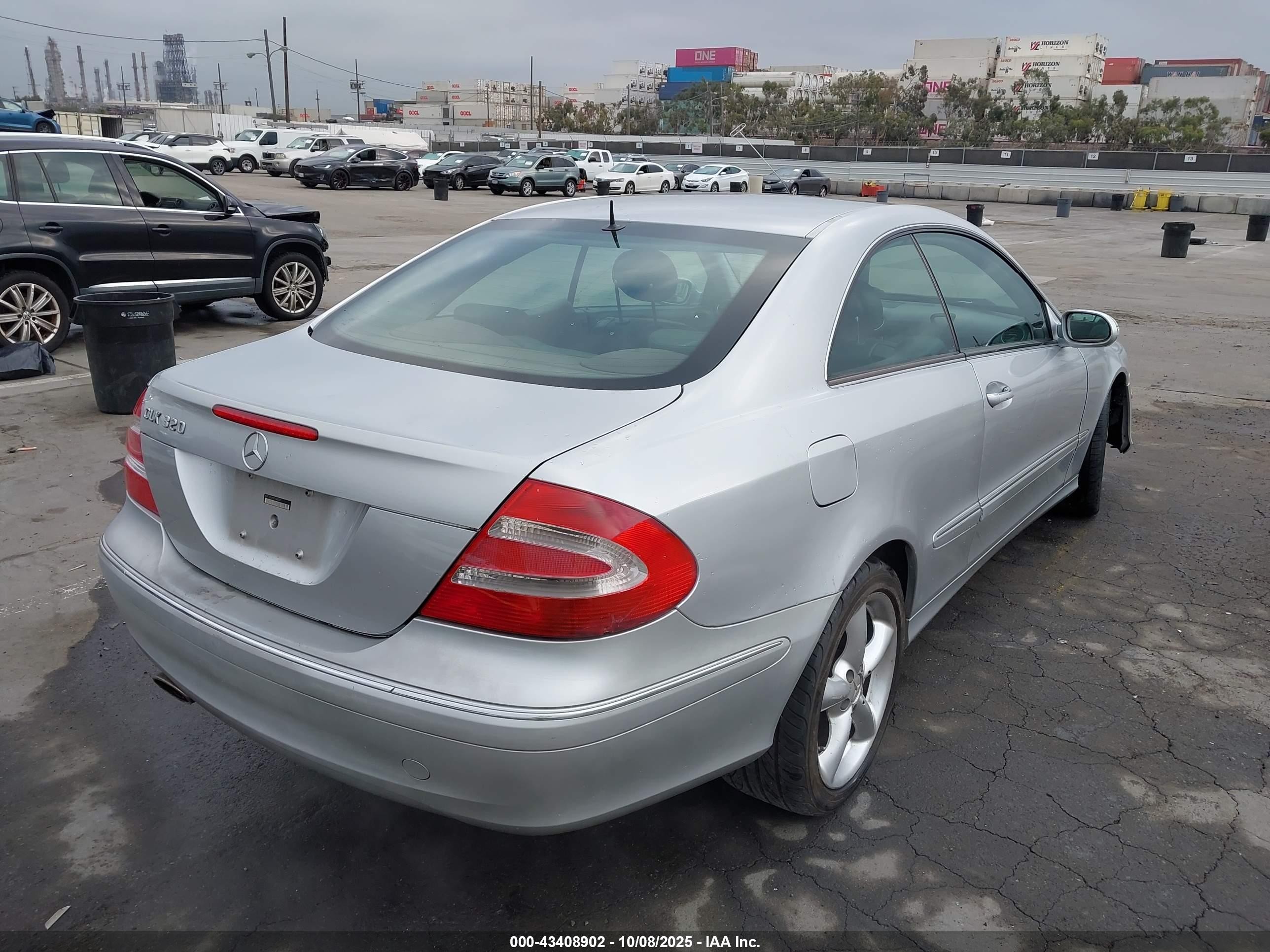 2005 Mercedes-benz Clk 320   Silver vin: WDBTJ65J55F149537