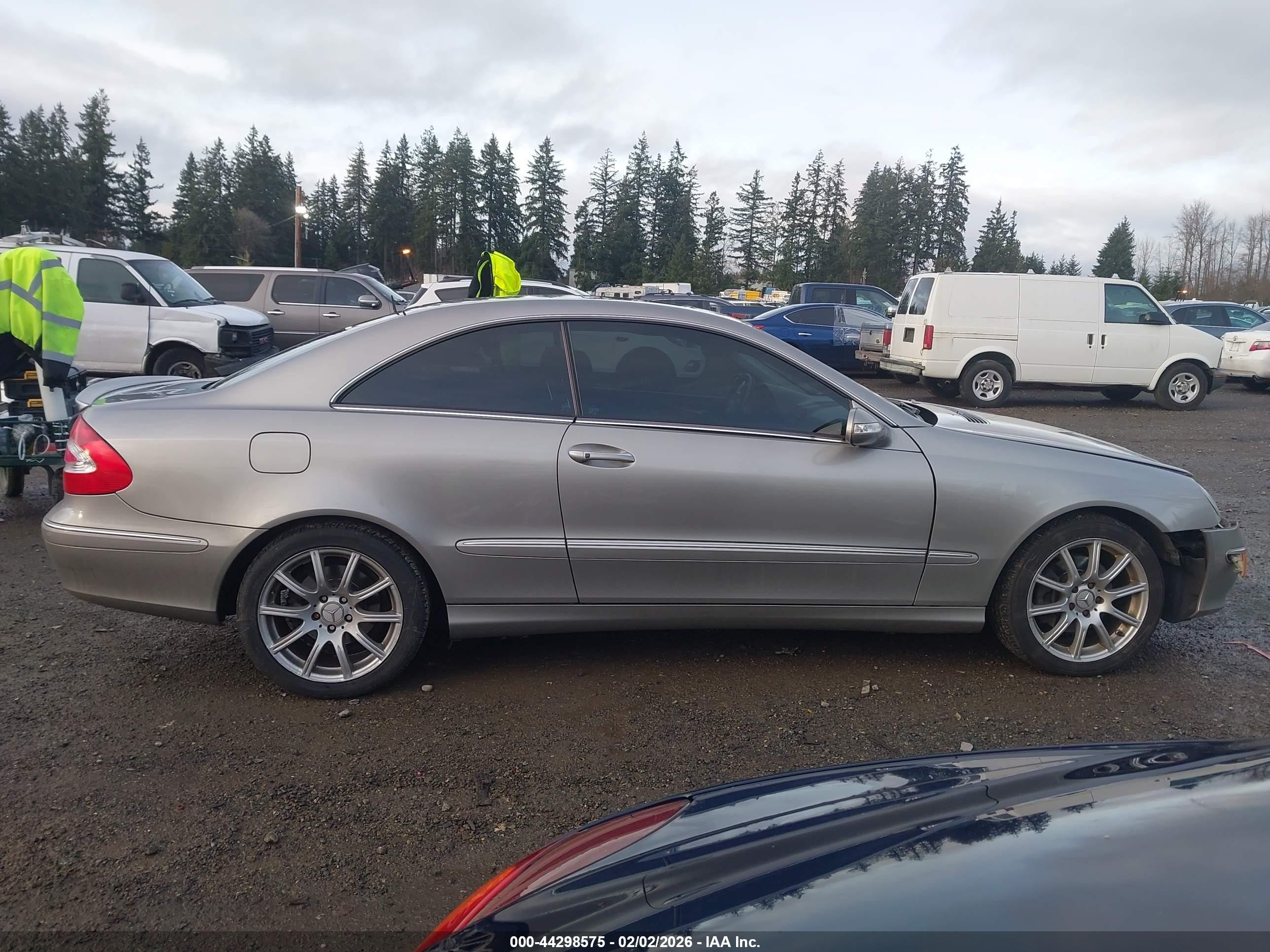 2004 Mercedes-benz Clk 320   Gray vin: WDBTJ65J64F095180