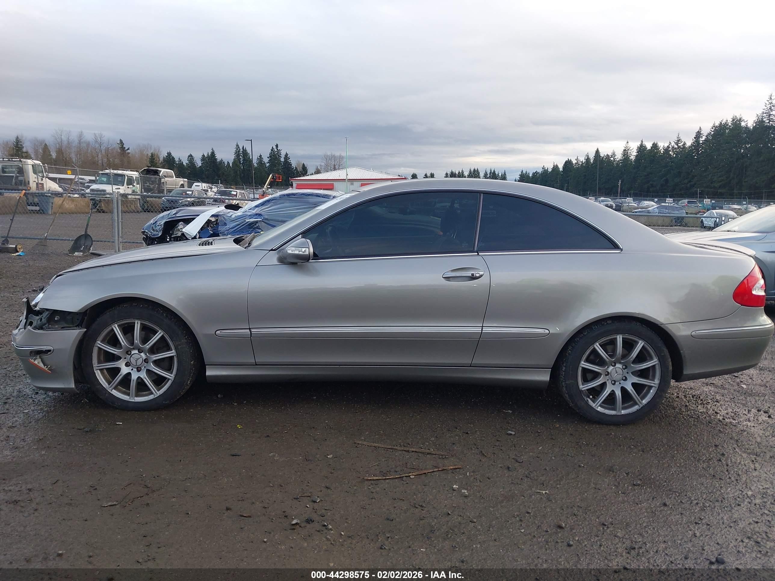 2004 Mercedes-benz Clk 320   Gray vin: WDBTJ65J64F095180
