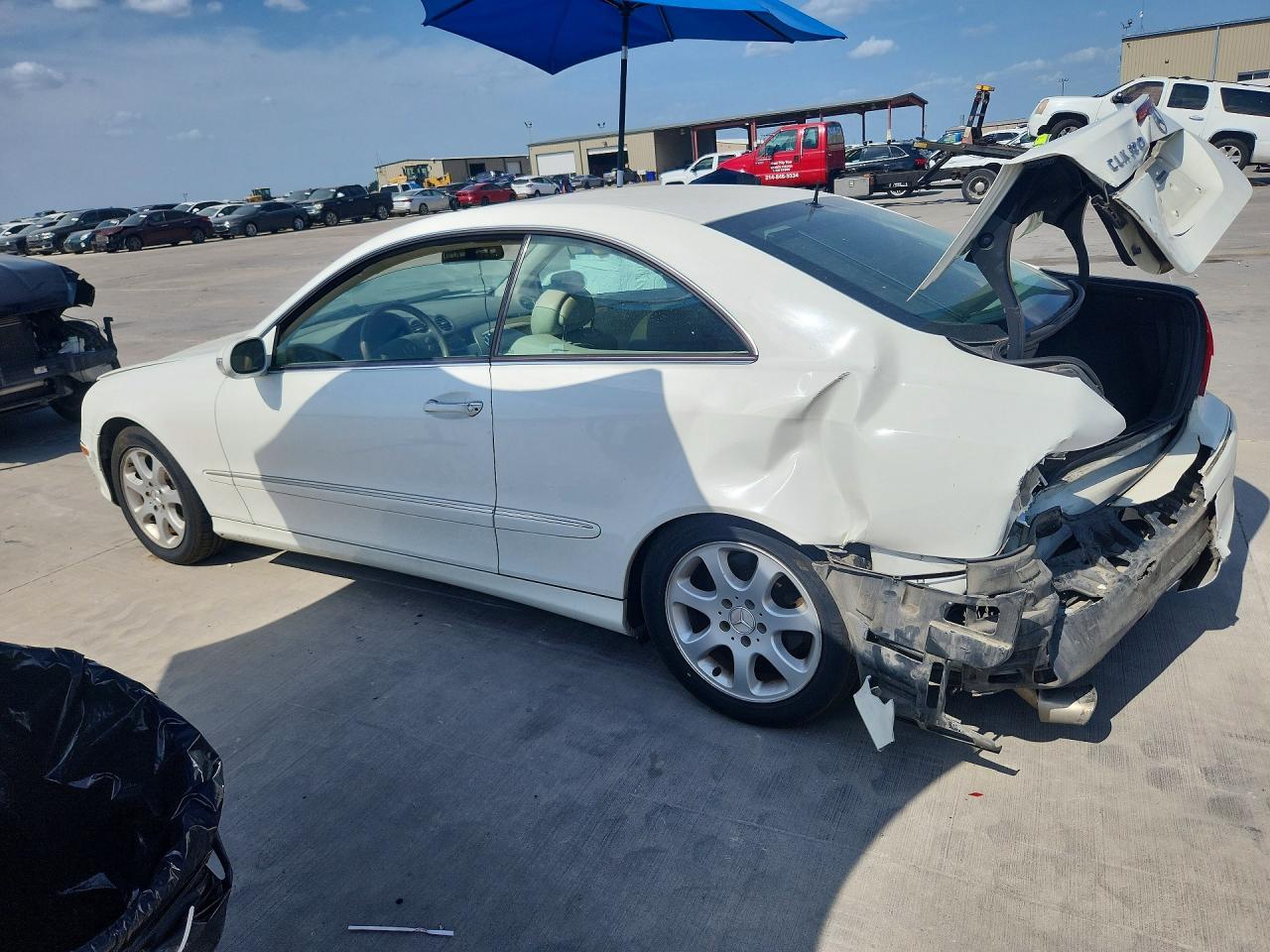 2004 Mercedes-benz Clk 320c White vin: WDBTJ65J64F104766