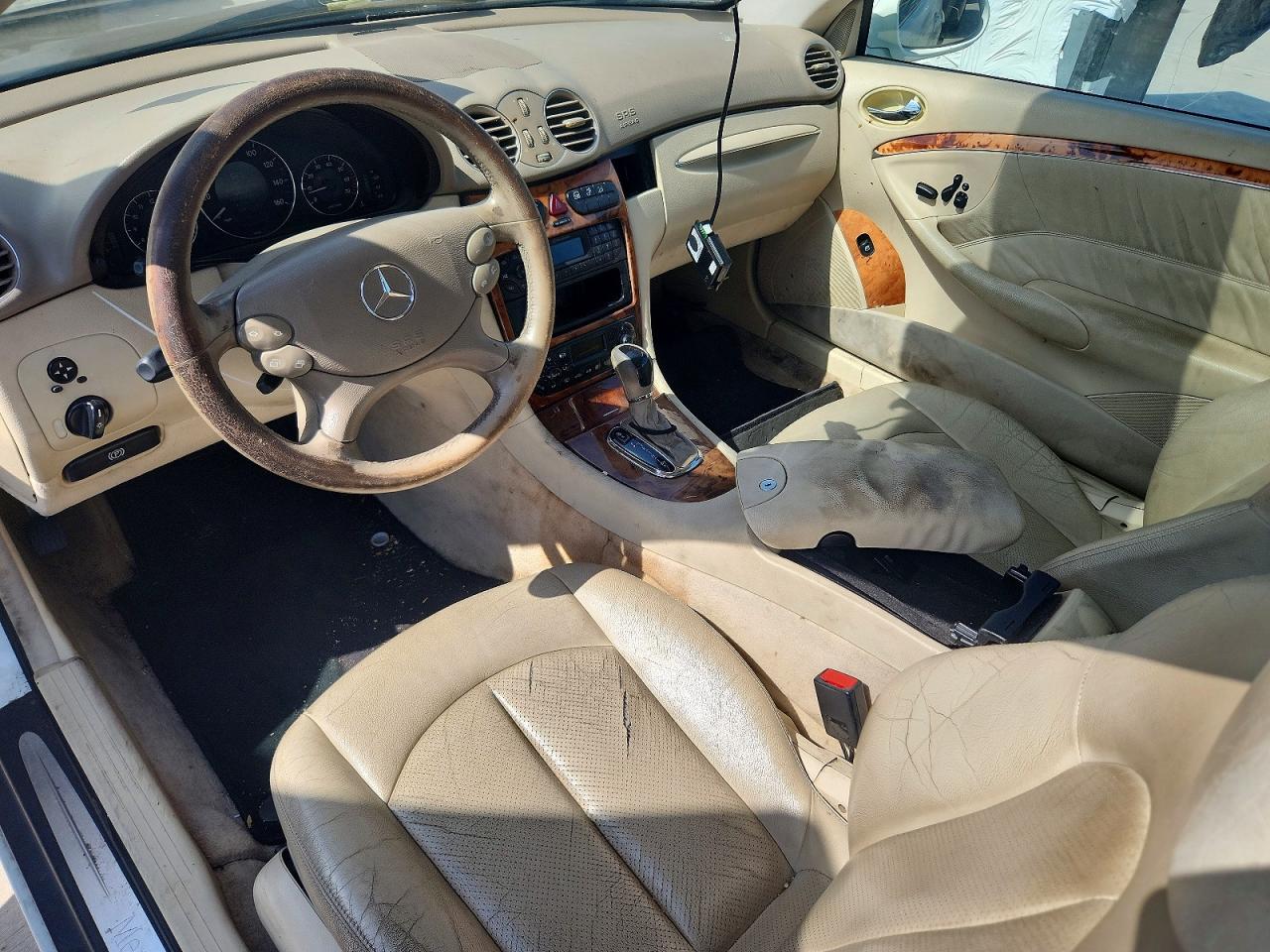 2004 Mercedes-benz Clk 320c White vin: WDBTJ65J64F104766