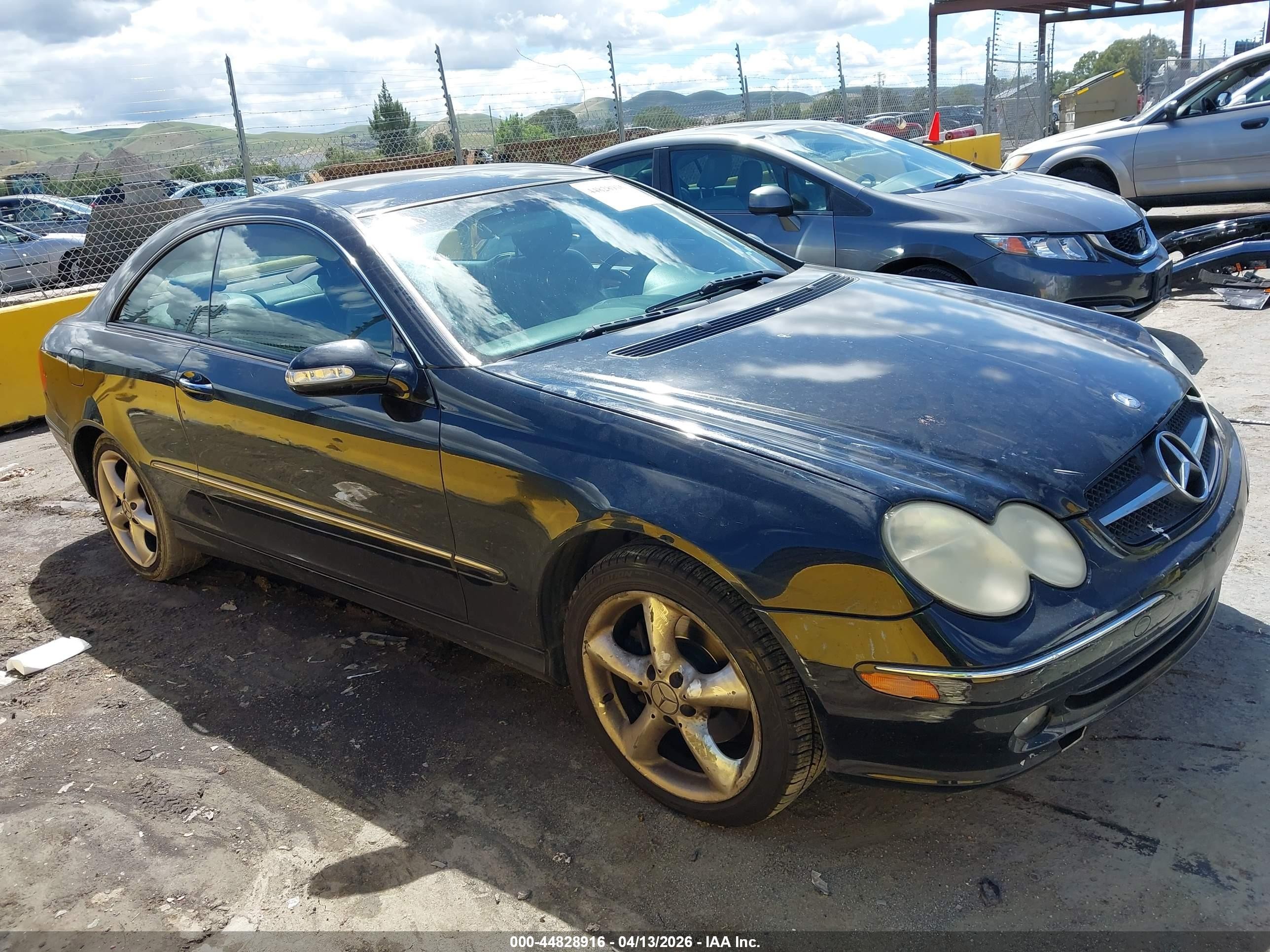 2005 Mercedes-benz Clk 320   Black vin: WDBTJ65J65F162085