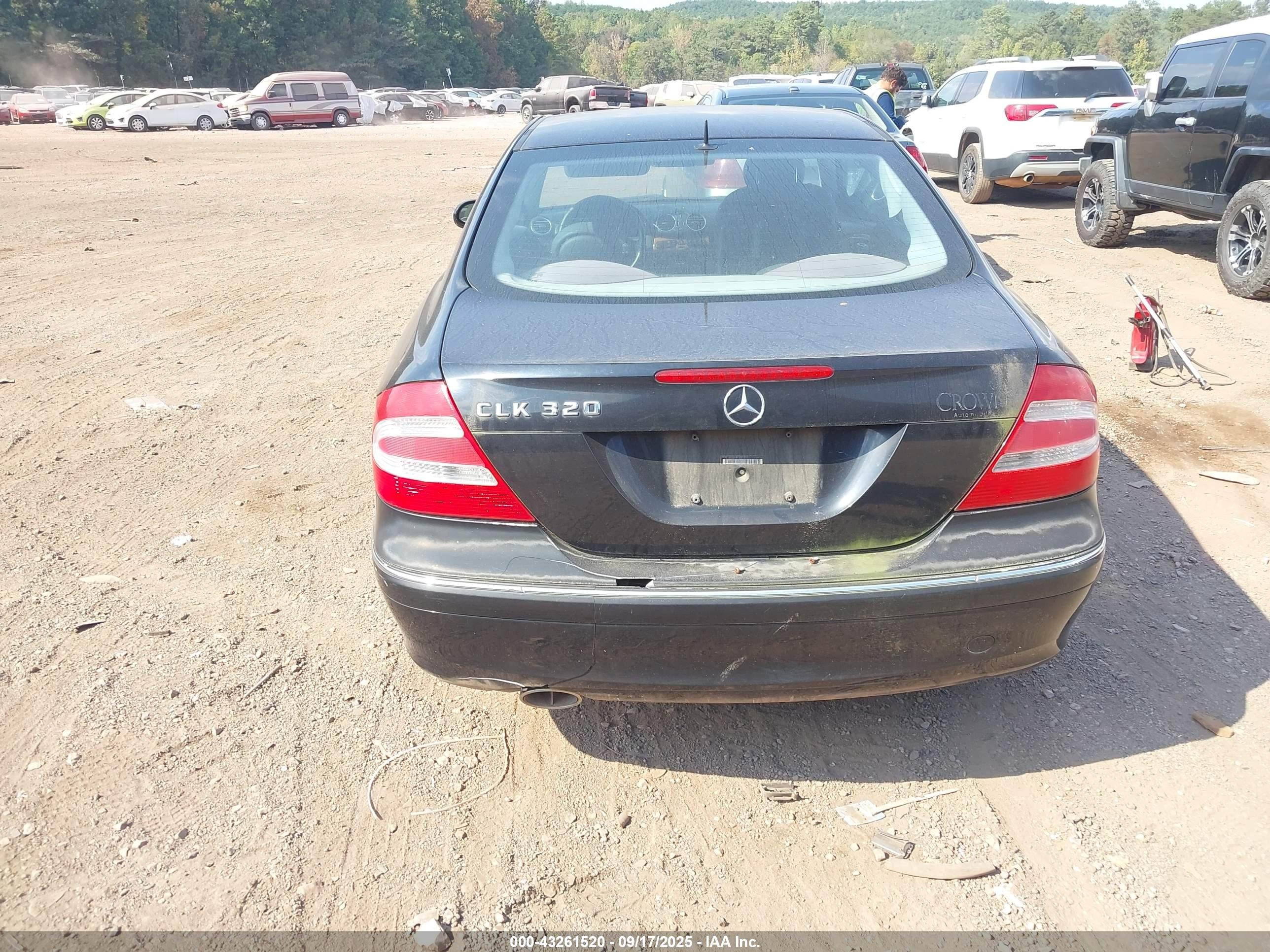 2004 Mercedes-benz Clk 320   Black vin: WDBTJ65J74F081711