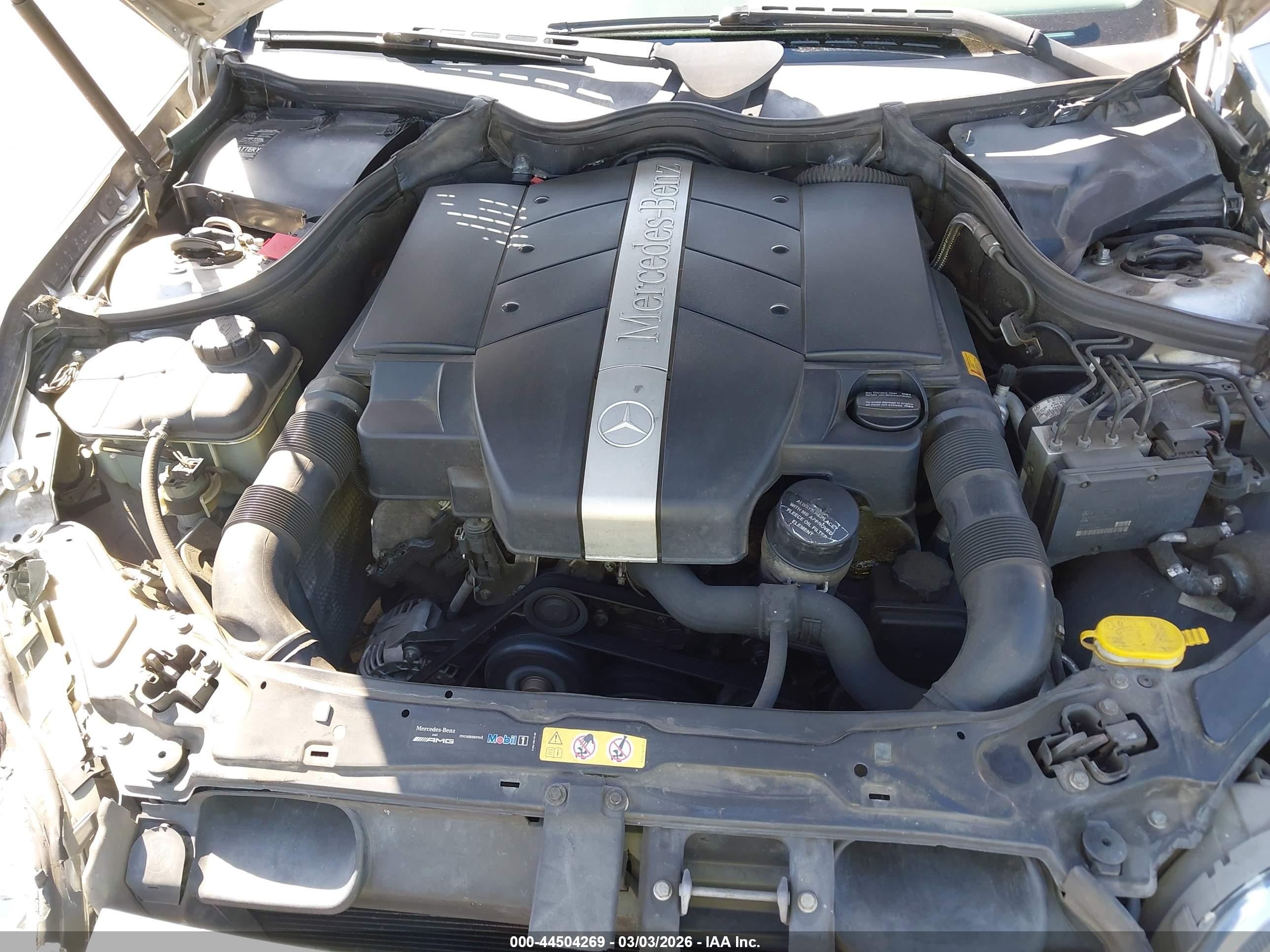 2005 Mercedes-benz Clk 320   Silver vin: WDBTJ65J75F125840