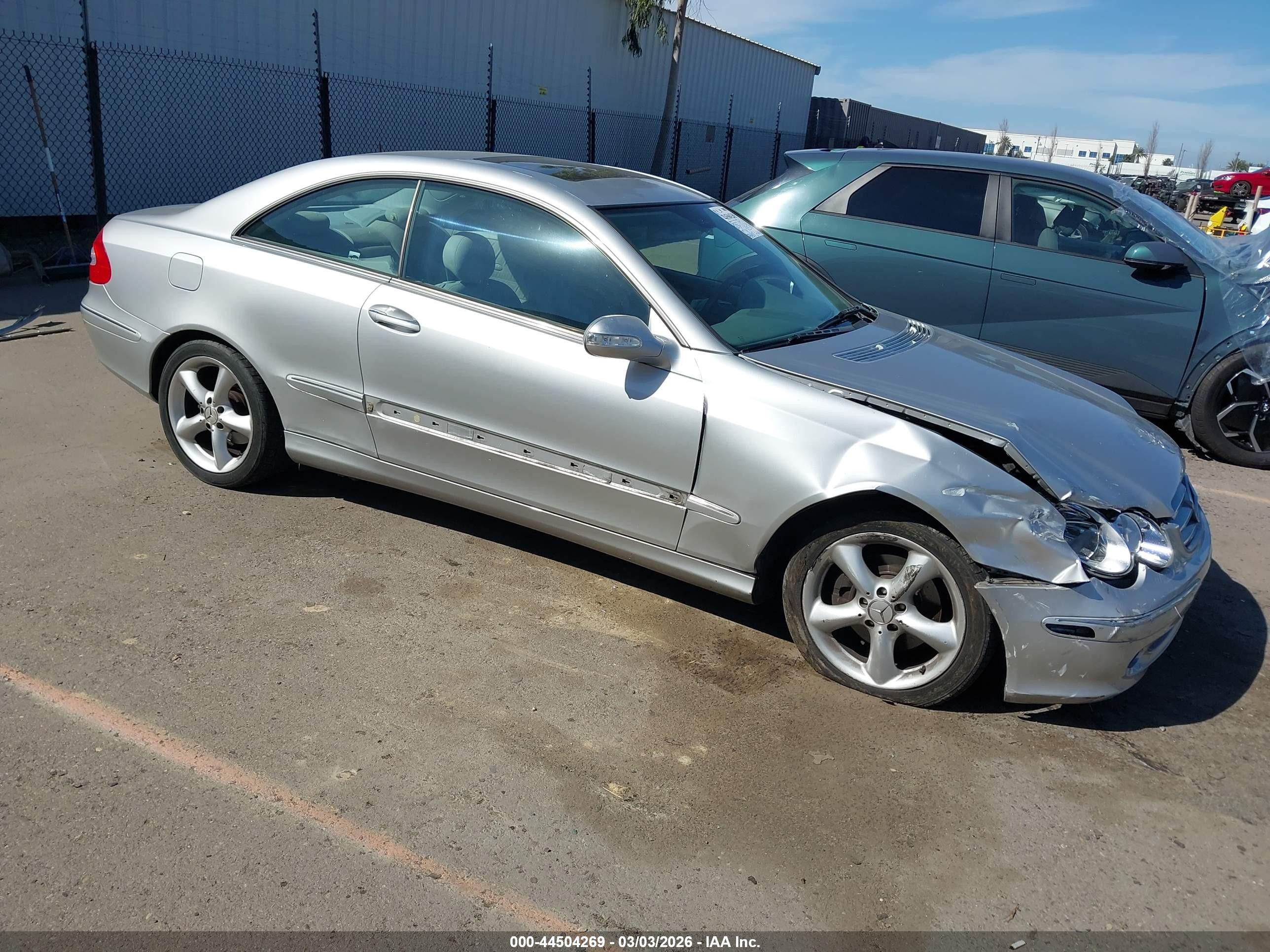 2005 Mercedes-benz Clk 320   Серебряный vin: WDBTJ65J75F125840