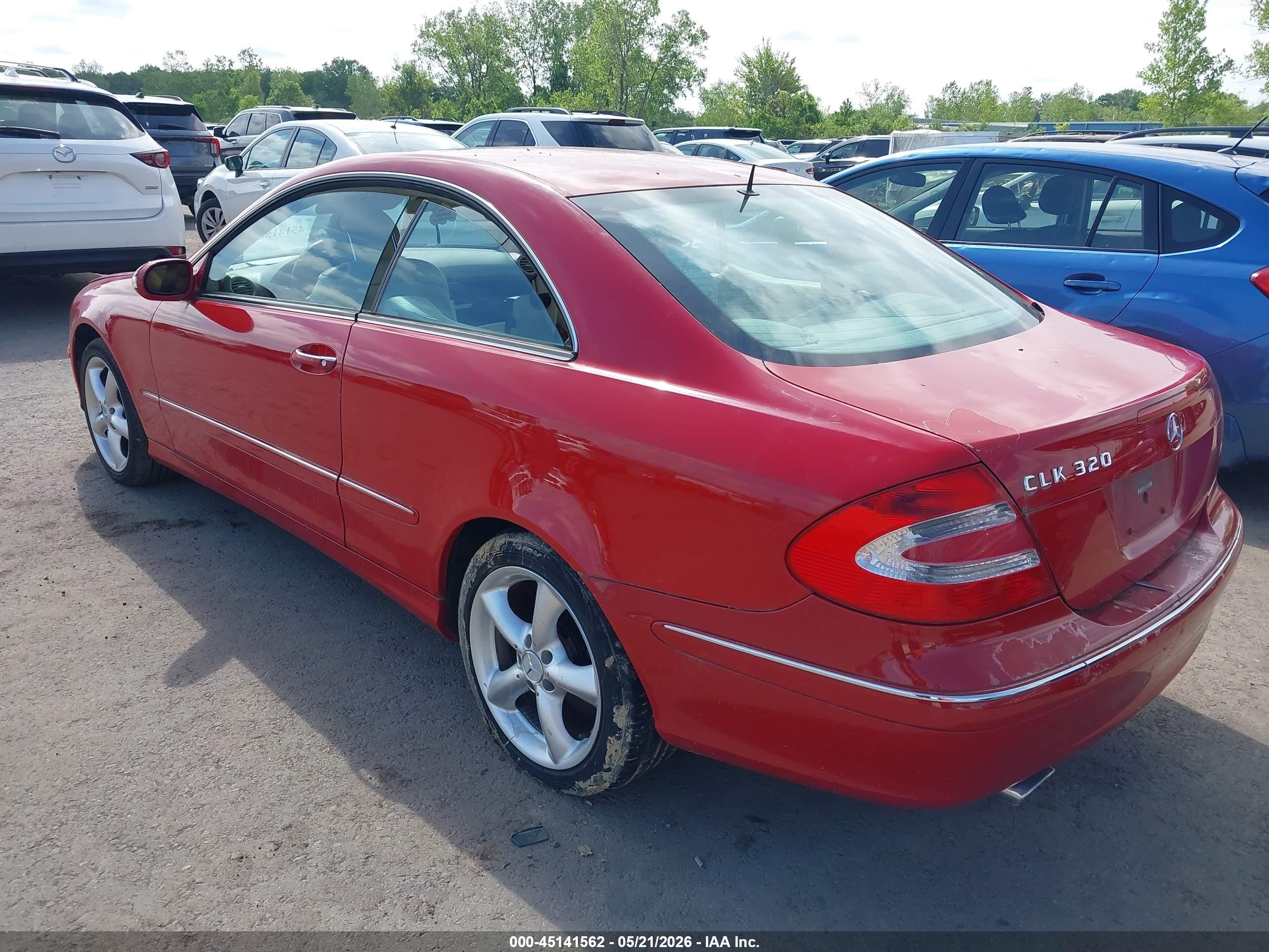 2005 Mercedes-benz Clk 320   Red vin: WDBTJ65J75F151841
