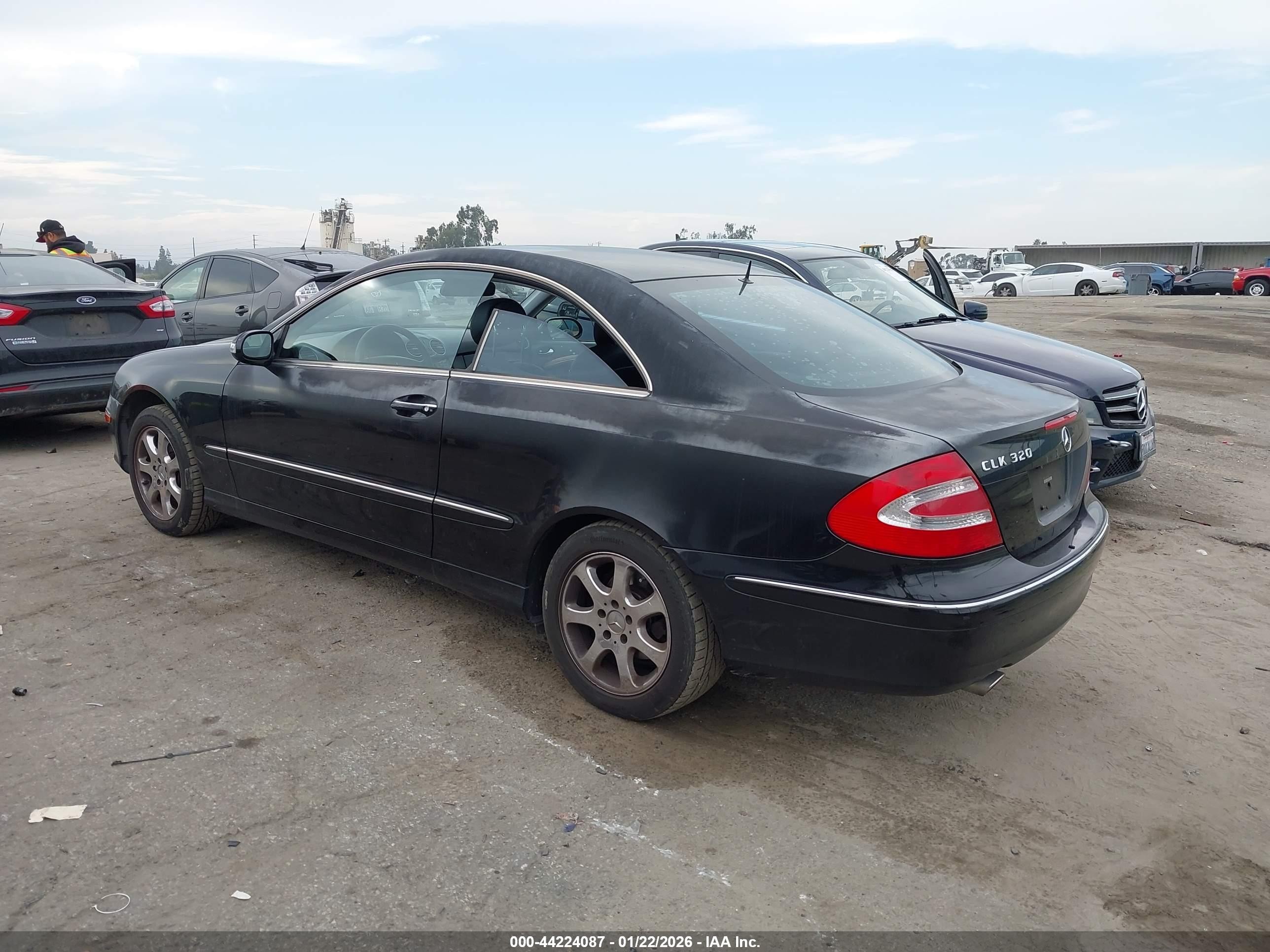 2004 Mercedes-benz Clk 320   Black vin: WDBTJ65J84F079384