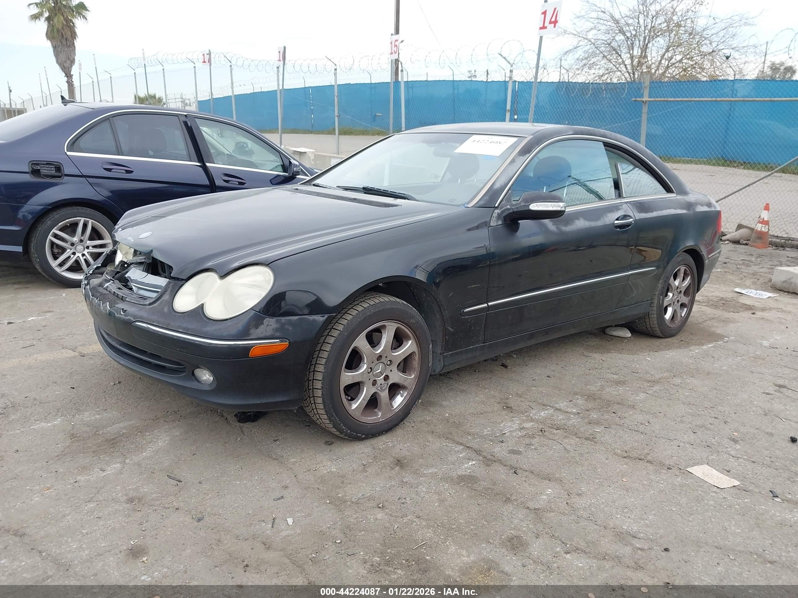 2004 Mercedes-benz Clk 320   Black vin: WDBTJ65J84F079384
