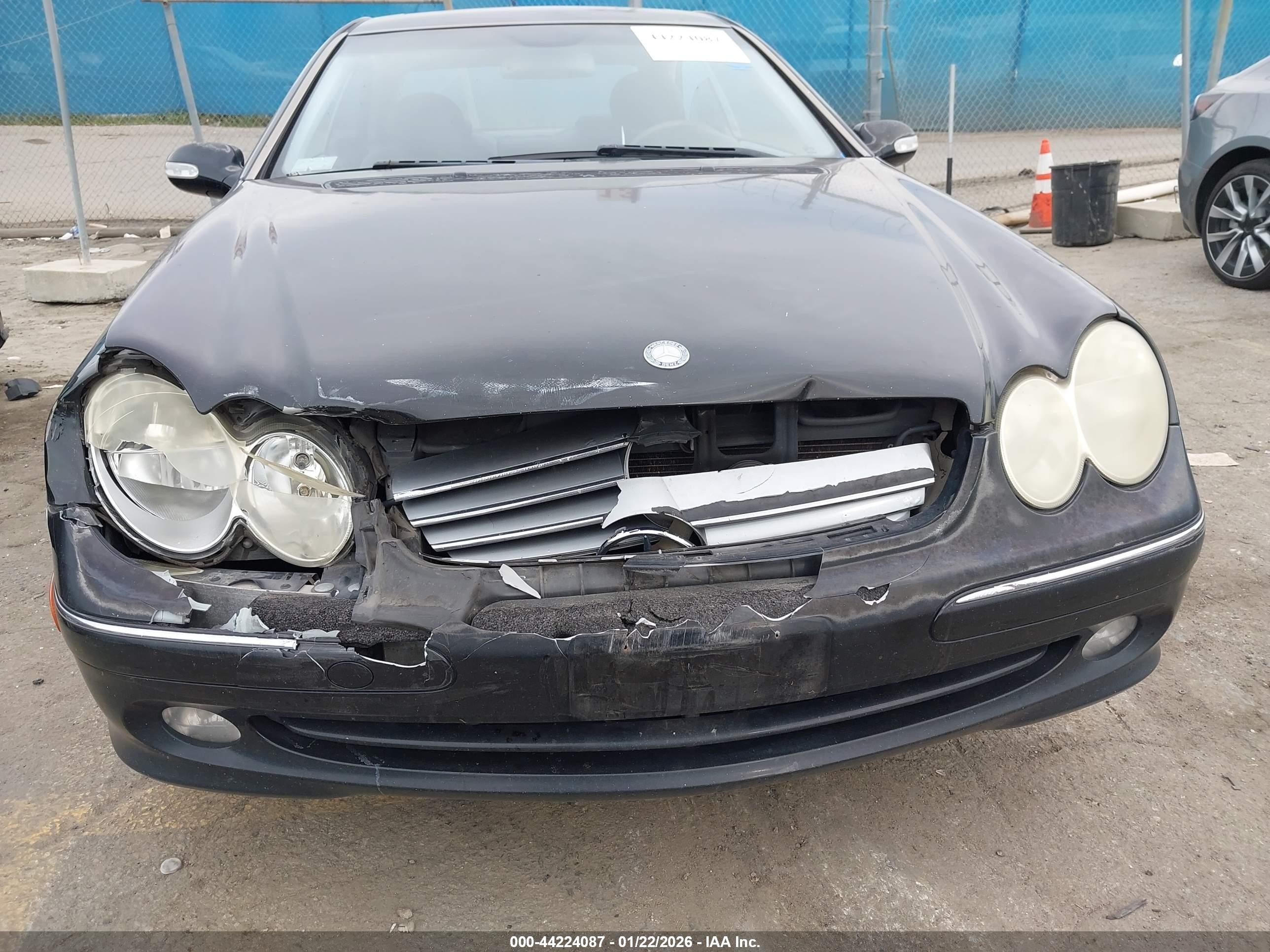 2004 Mercedes-benz Clk 320   Black vin: WDBTJ65J84F079384