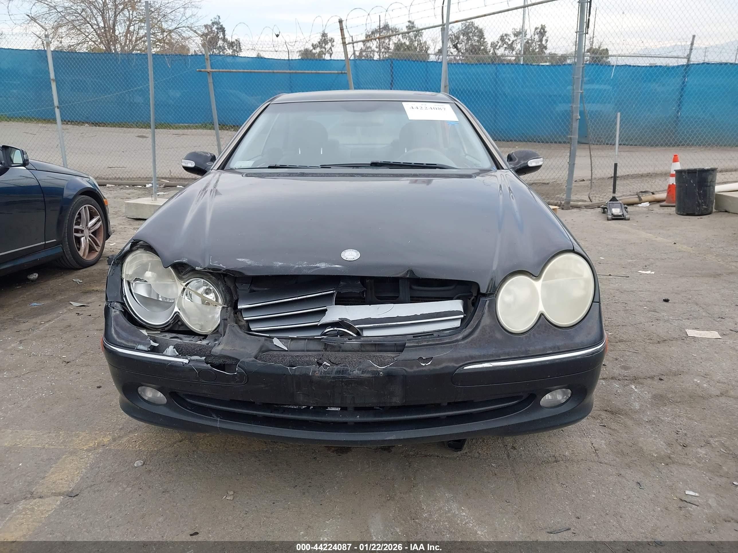 2004 Mercedes-benz Clk 320   Black vin: WDBTJ65J84F079384