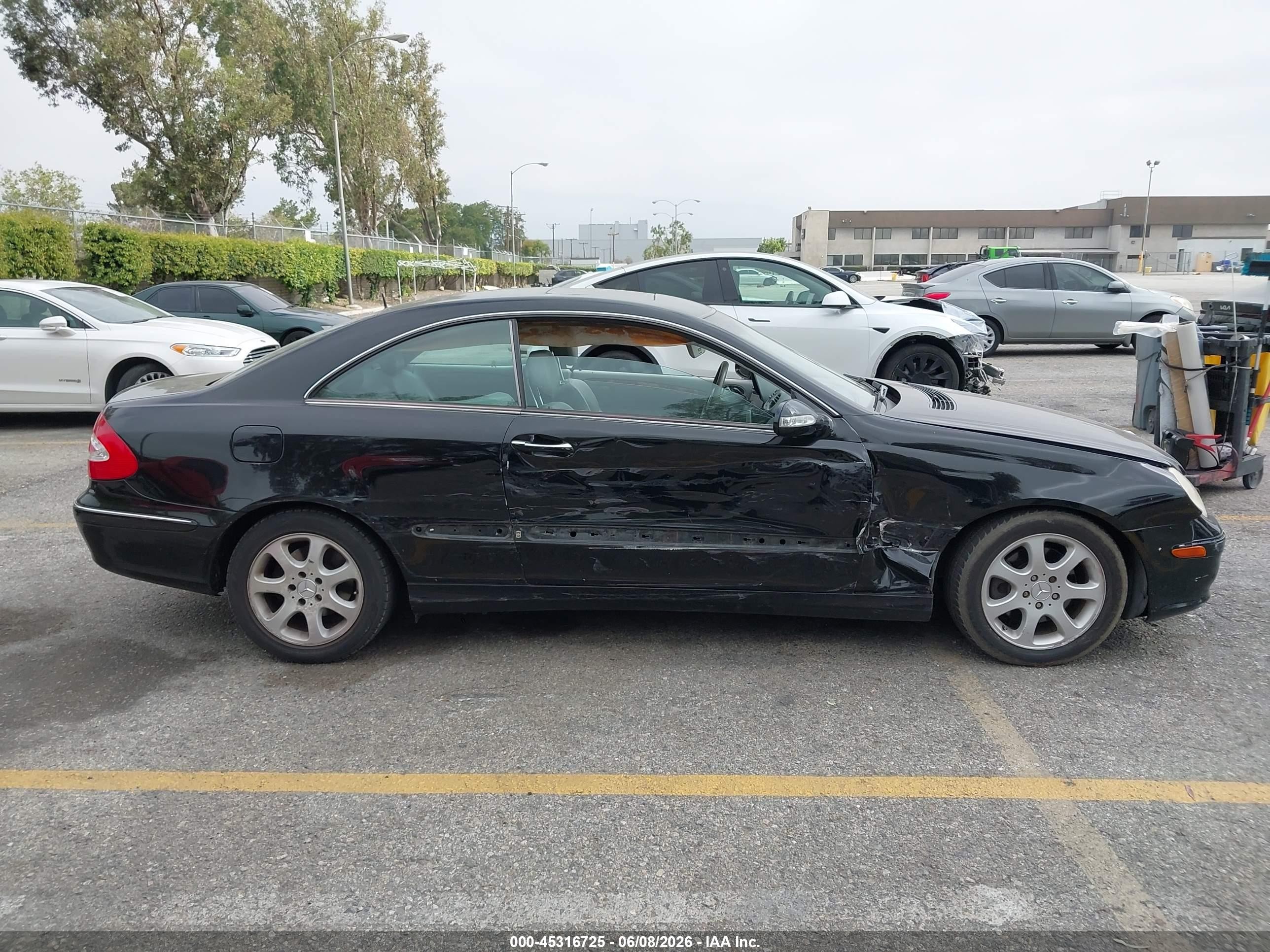 2004 Mercedes-benz Clk 320   Black vin: WDBTJ65J84F104963